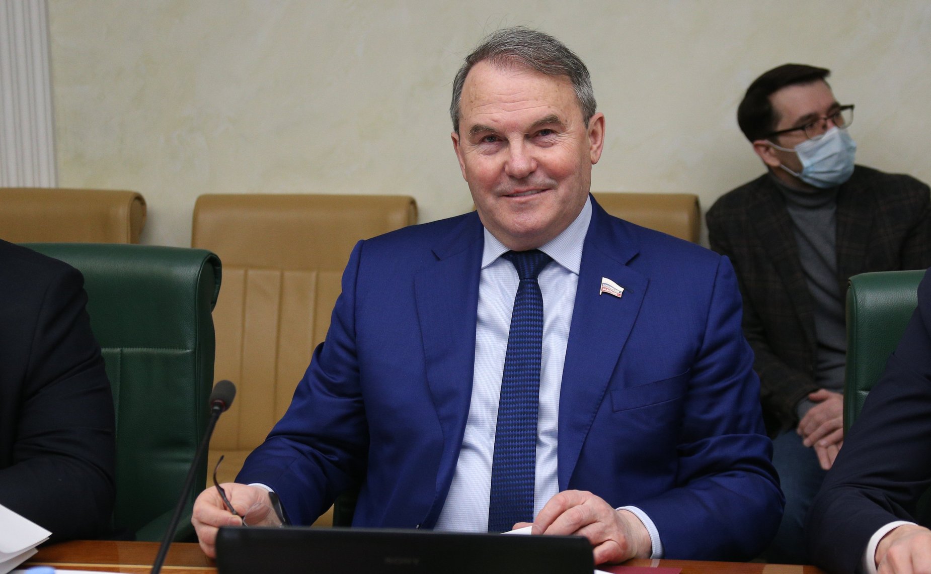 Игорь Морозов