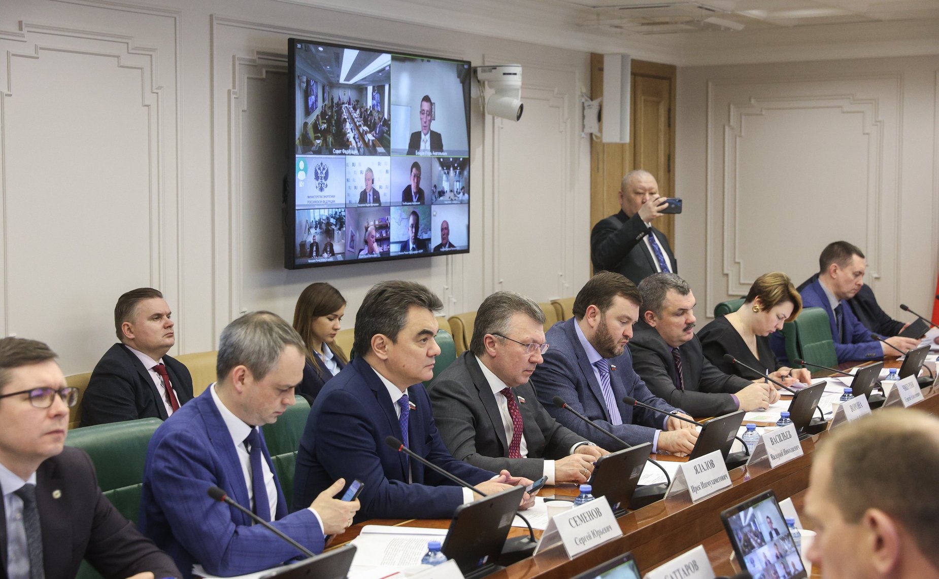 Круглый стол Комитета СФ по экономической политике на тему «Транспорт и логистика в условиях новой экономической реальности»