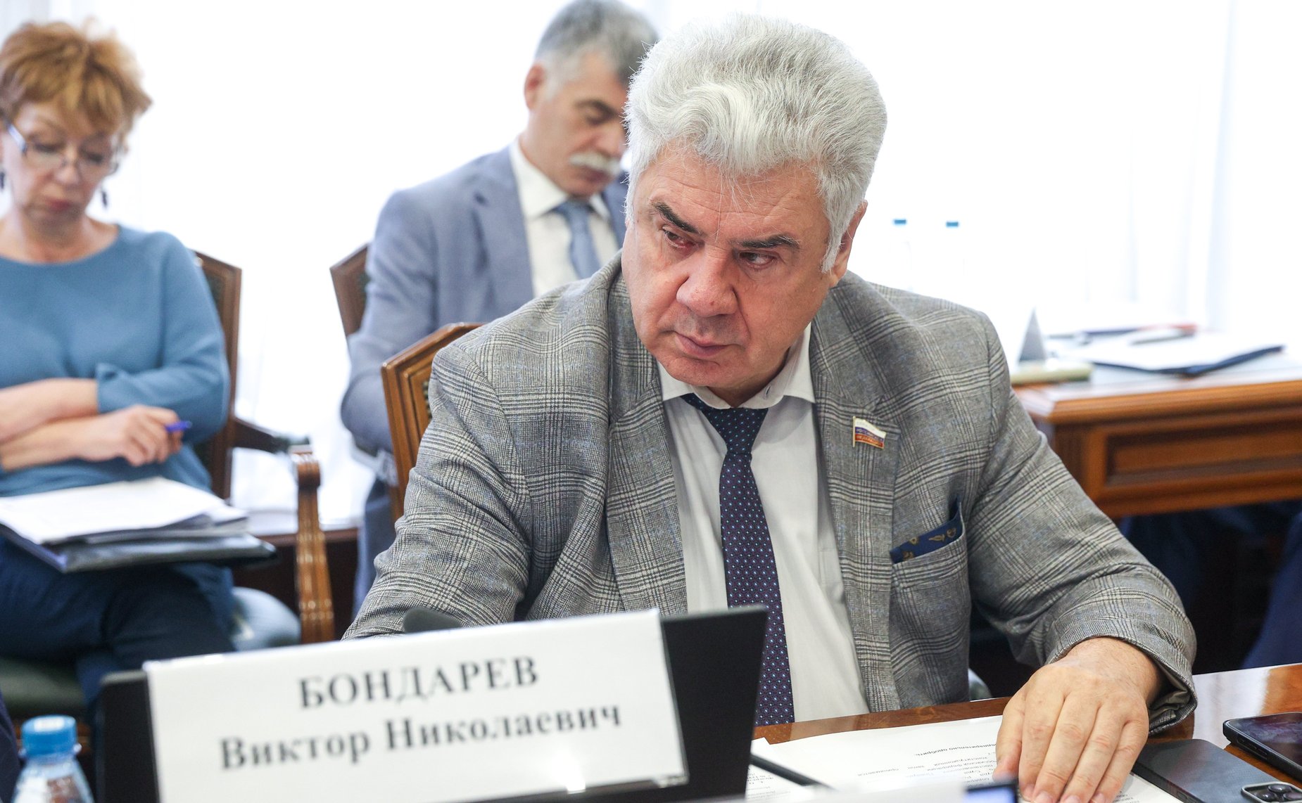 Виктор Бондарев