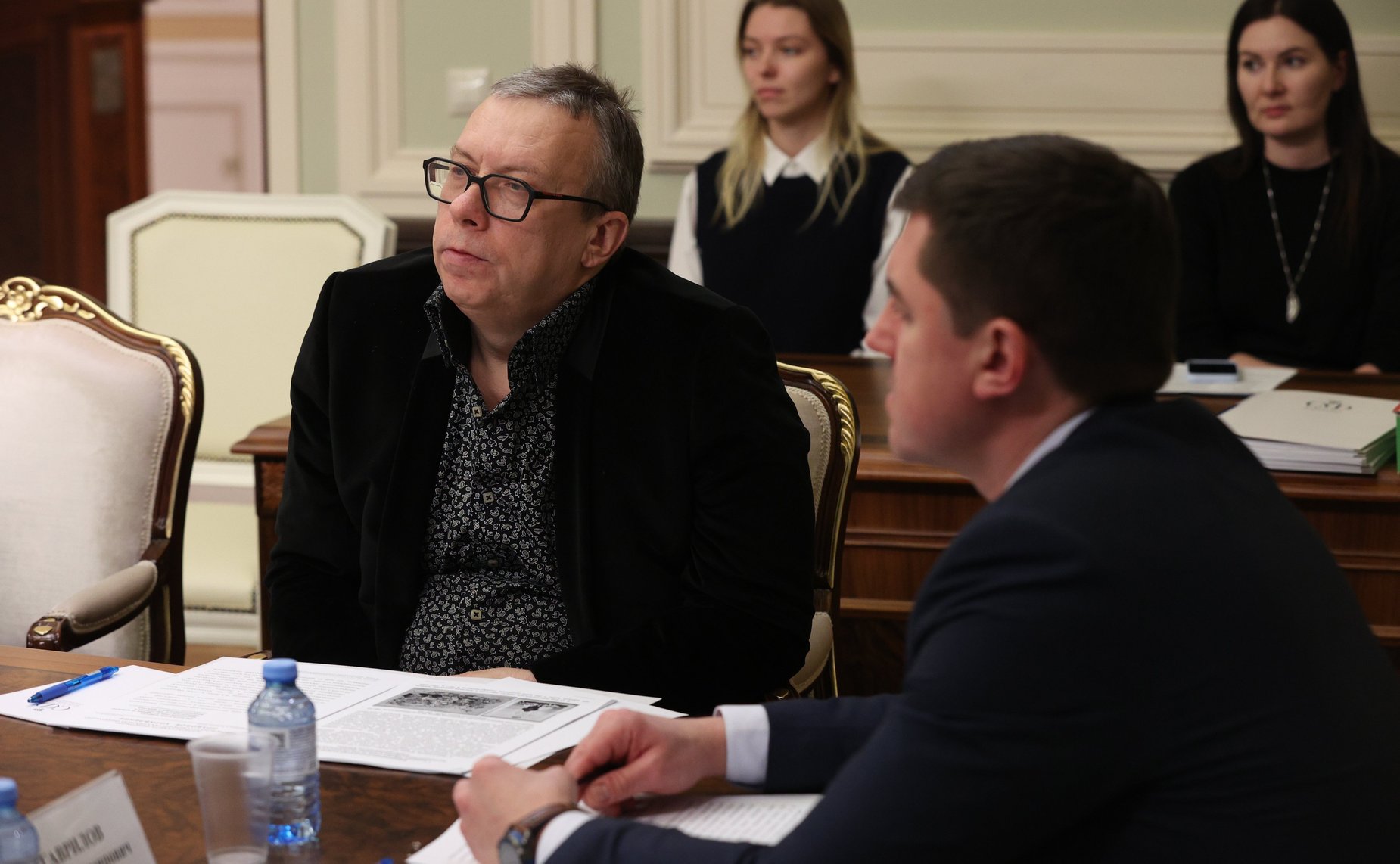 Круглый стол на тему «Актуальные вопросы противодействия русофобии за рубежом: законодательное обеспечение и правоприменительная практика»