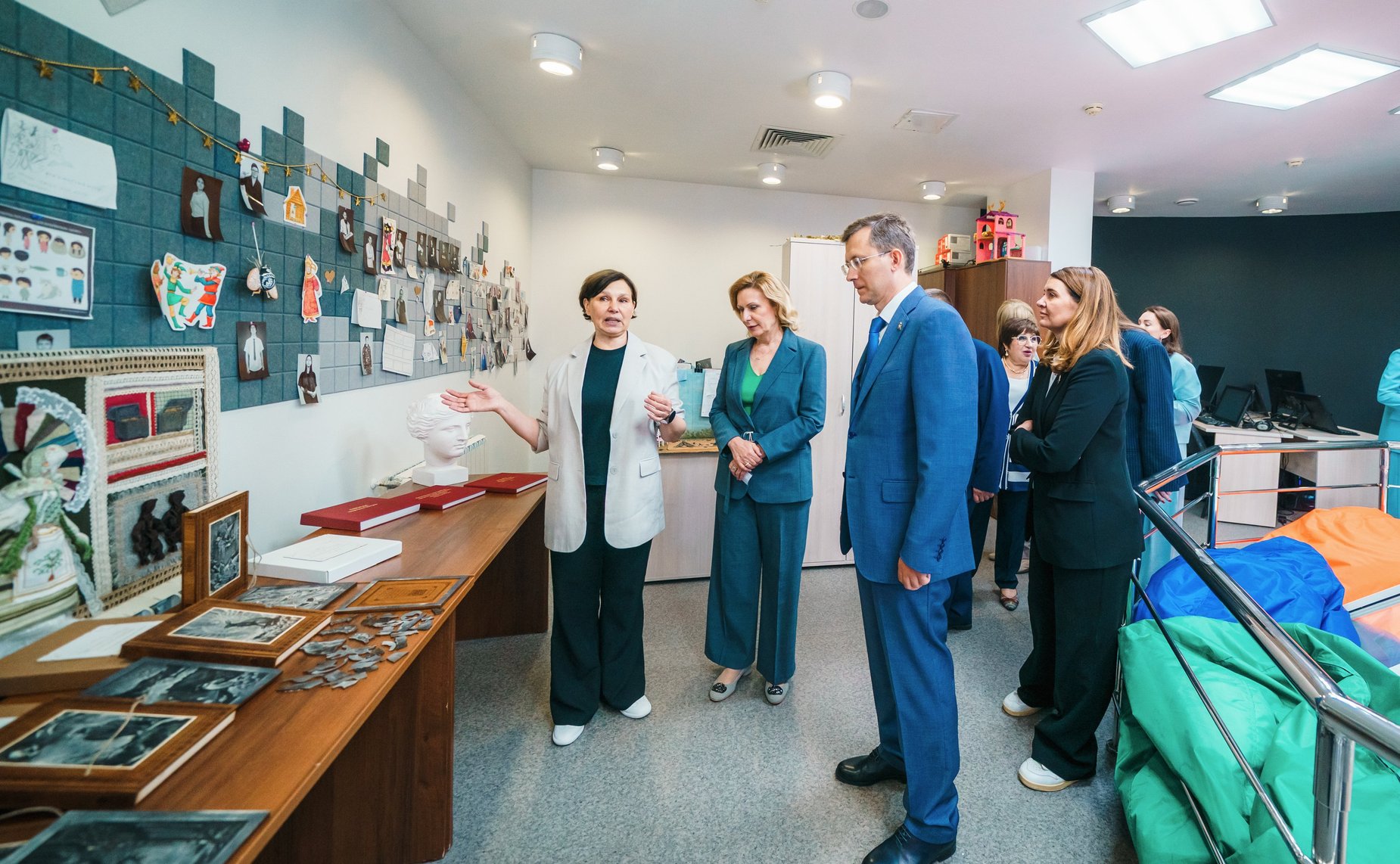 Сенаторы посетили Археопарк и субъекты креативных индустрий г. Ханты-Мансийска