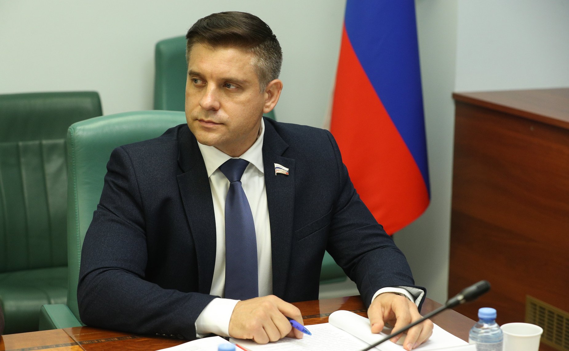 Юрий Архаров