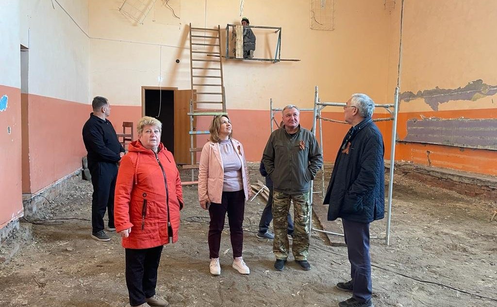 Баир Жамсуев в ходе поездки в регионе проинспектировал объекты строительства и капитального ремонта, работа на которых ведется в рамках национальных проектов и государственных программ