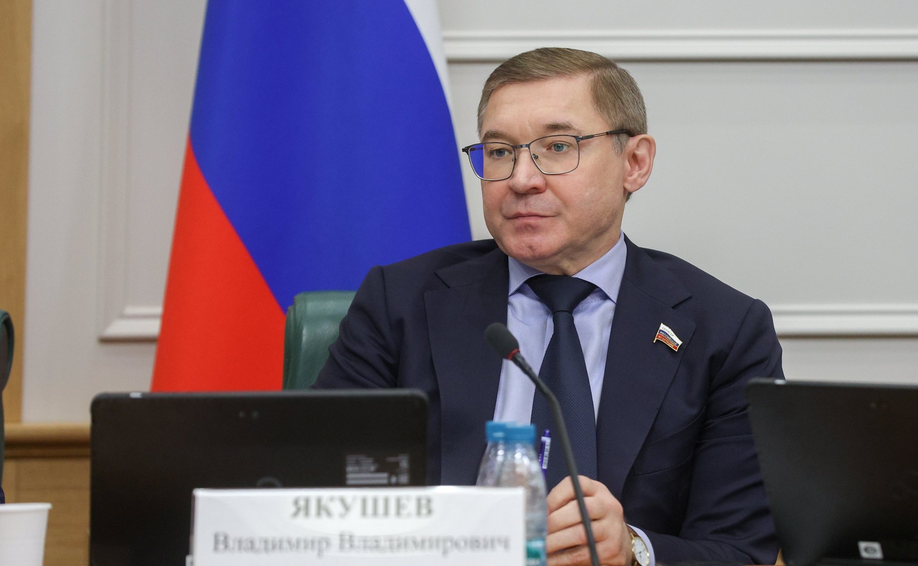 Владимир Якушев