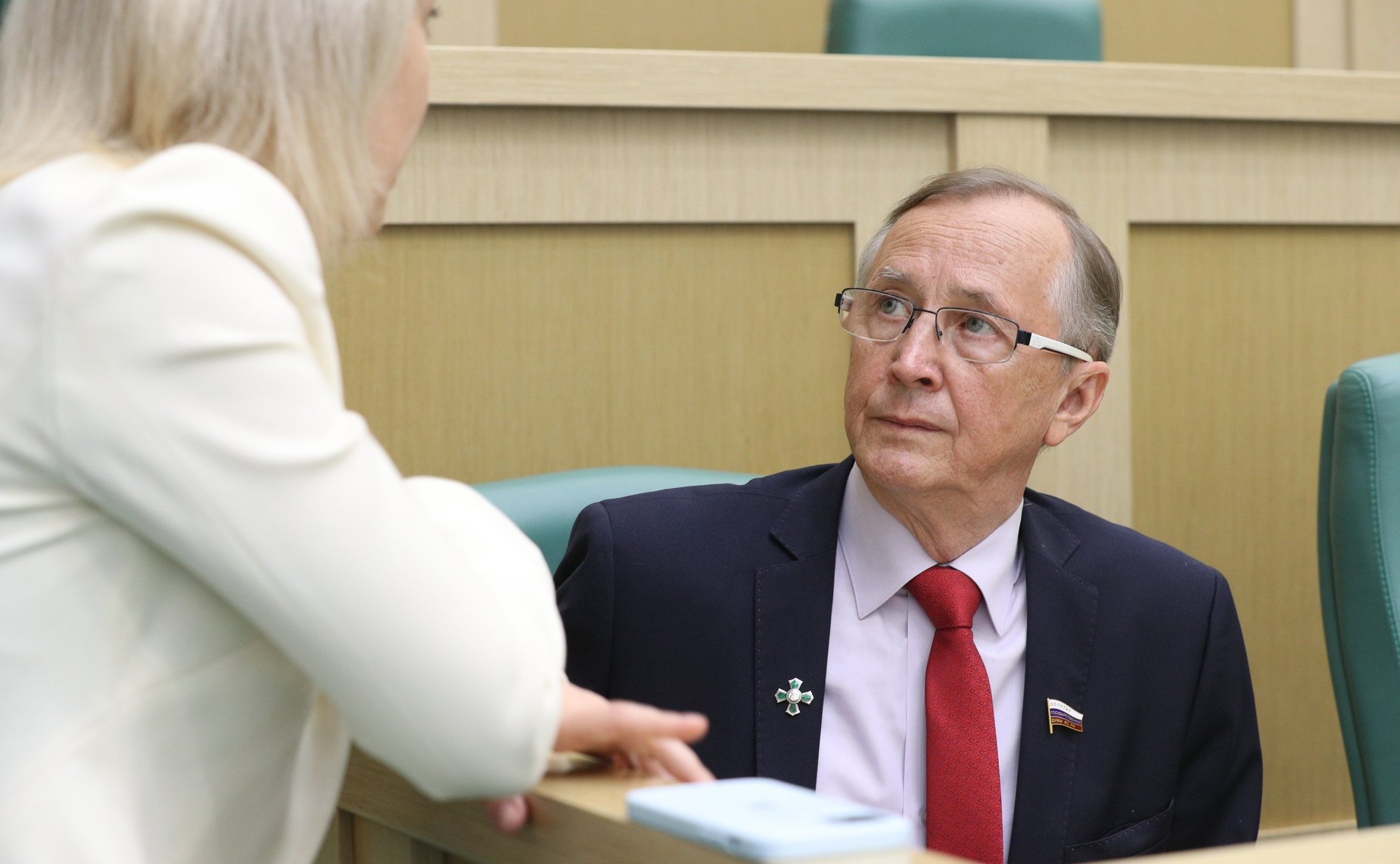 Пленарное заседание Х Парламентских встреч в рамках ХХХ Международных образовательных чтений «К 350-летию со дня рождения Петра I: секулярный мир и религиозность»