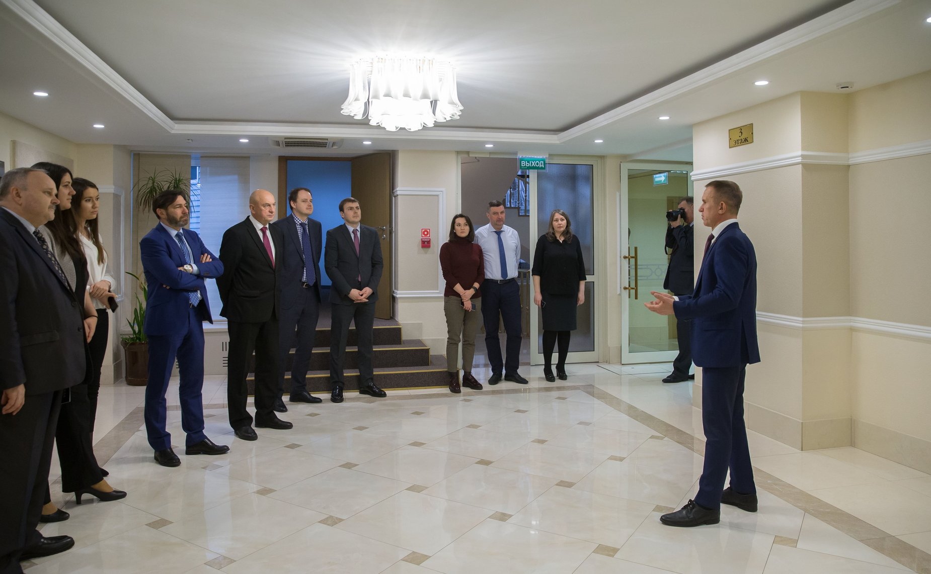 В. Кравченко открыл выставку томских художников в Совете Федерации