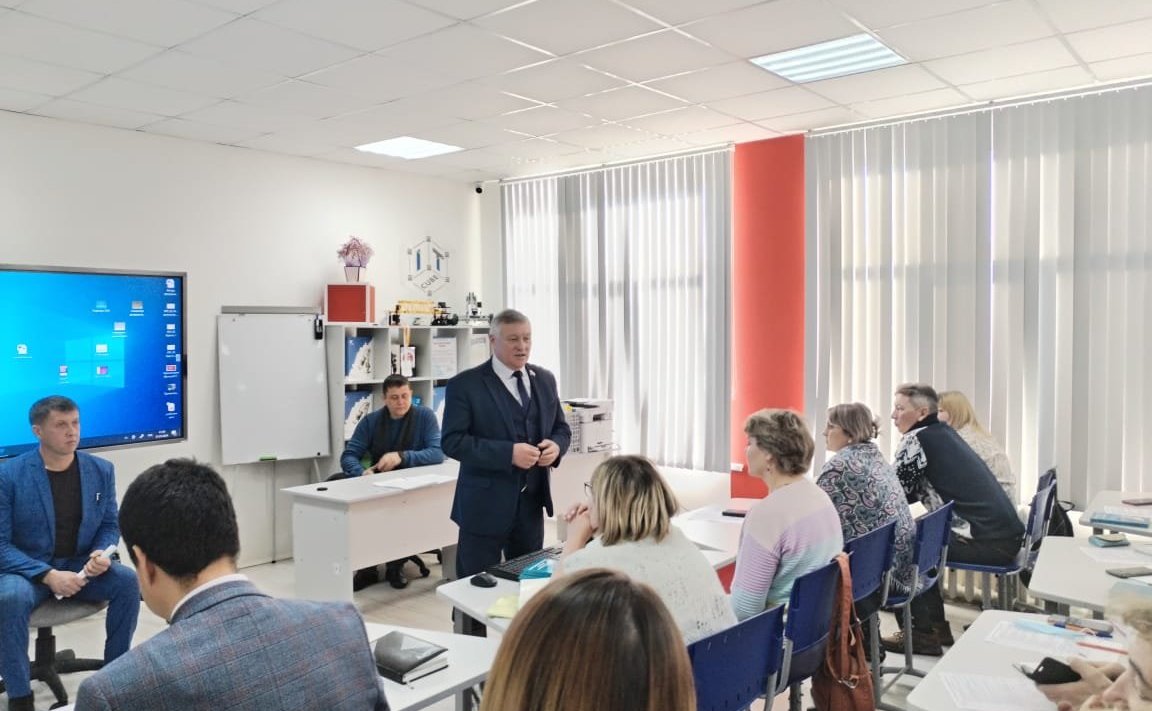 В ходе рабочей поездки Сергей Михайлов осмотрел объекты здравоохранения, образования и культуры Сретенского района