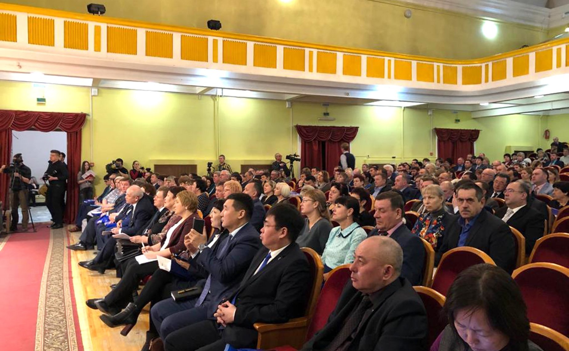 Межрегиональная дискуссионная площадка «Открытый диалог» Всероссийского Совета местного самоуправления в Абакане