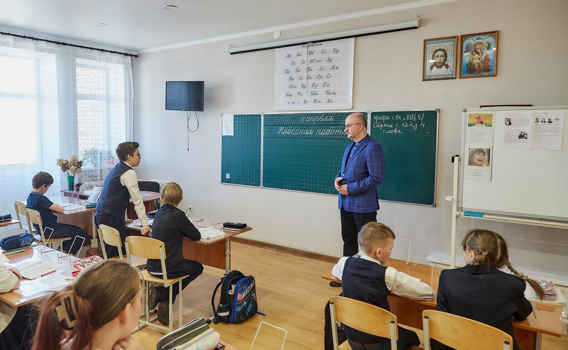 Олег Цепкин посетил Русскую классическую школу в Магнитогорске