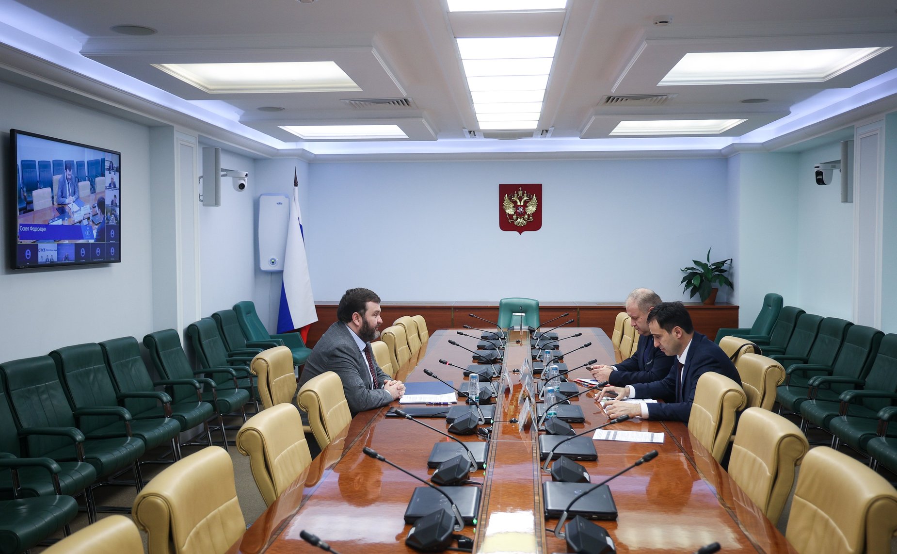 Совещание Комитета СФ по экономической политике «Обеспечение экономического и промышленного развития воссоединенных субъектов РФ с помощью кредитно-финансовых инструментов: задачи, проблемы, перспективы»