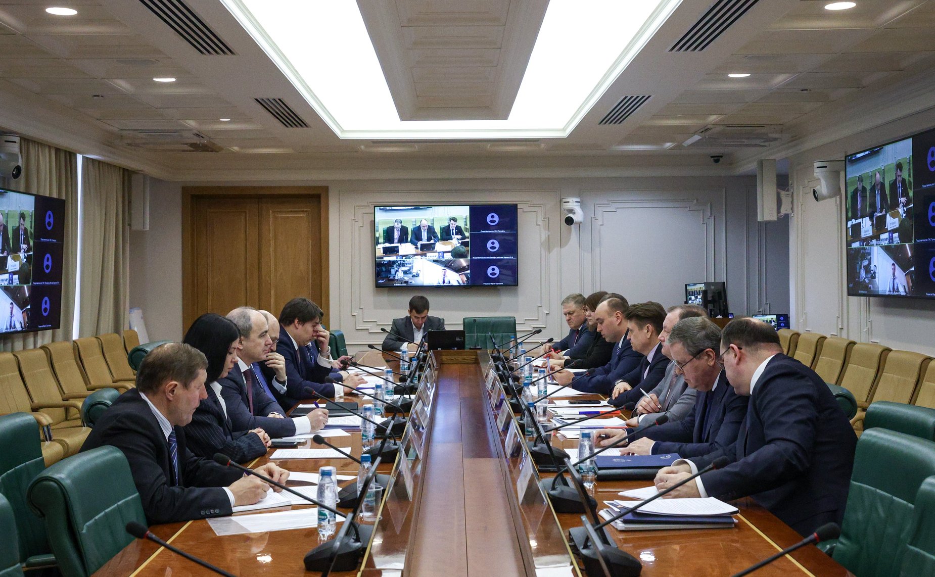 Круглый стол Комитета СФ по экономической политике «Анализ результатов реализации мер государственной поддержки стимулирования увеличения глубины переработки нефти»