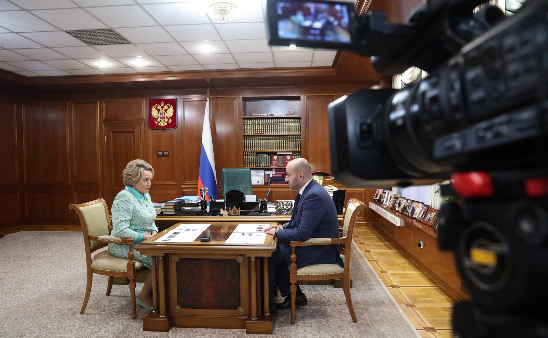 Валентина Матвиенко провела встречу с губернатором Самарской области Вячеславом Федорищевым
