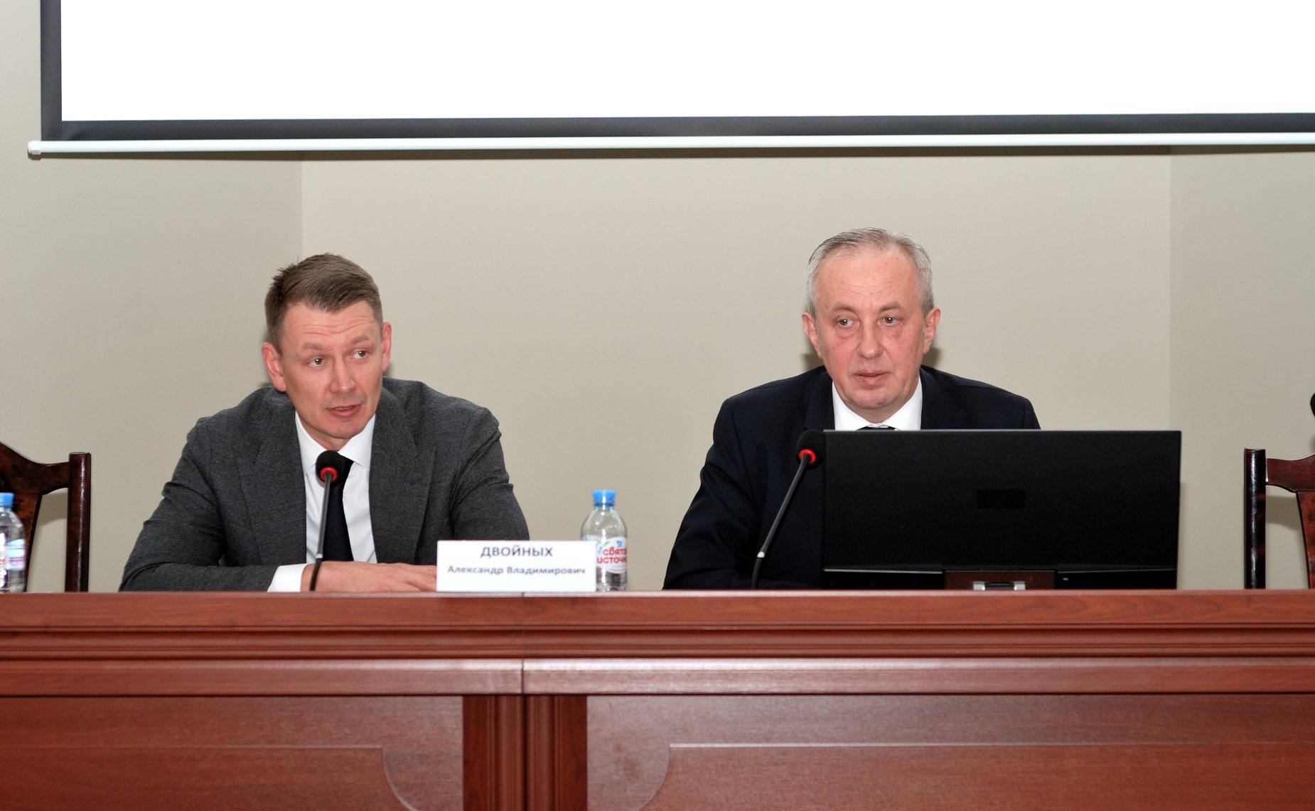 Председатель Комитета СФ по аграрно-продовольственной политике и природопользованию Александр Двойных посетил Федеральный научный центр — Всероссийский НИИ экспериментальной ветеринарии имени К.И. Скрябина и Я.Р. Коваленко РАН