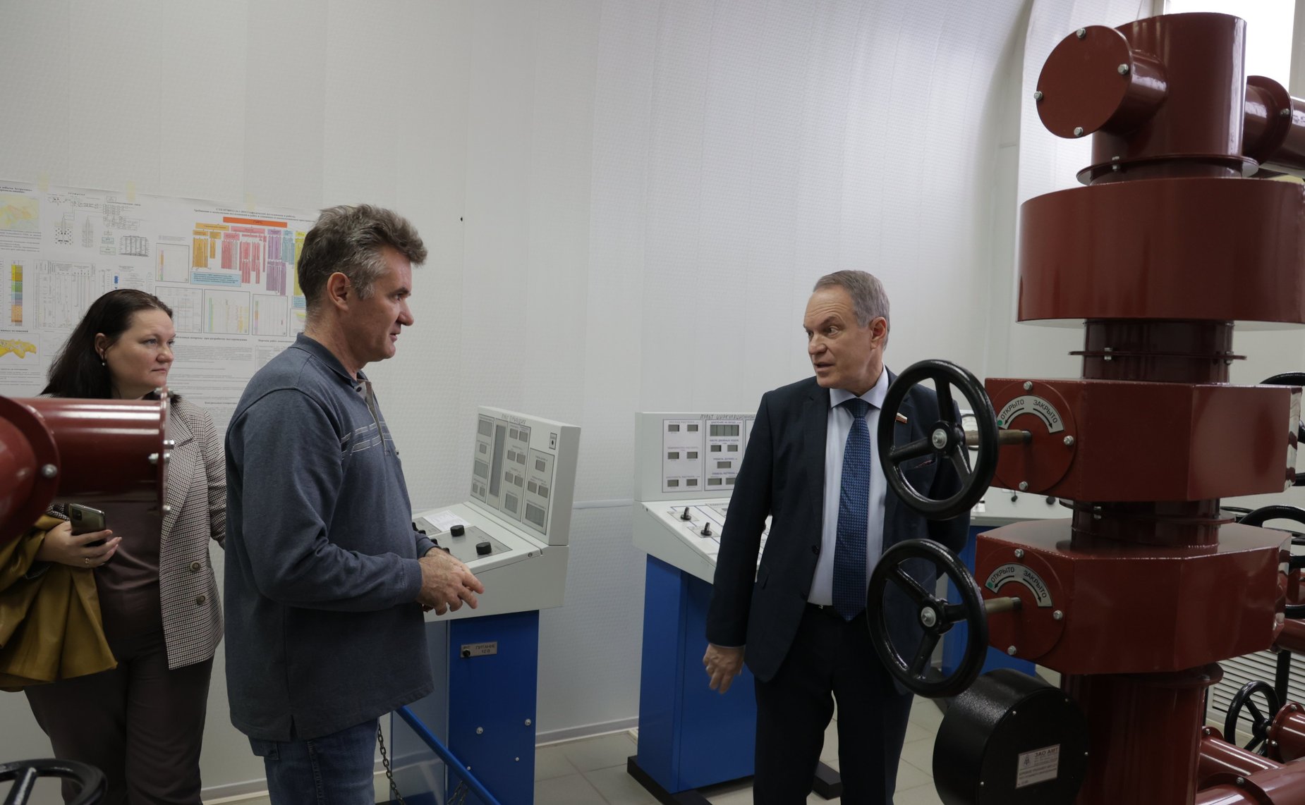 Александр Башкин в рамках мероприятия «Разговоры о важном» встретился со студентами Астраханского государственного политехнического колледжа