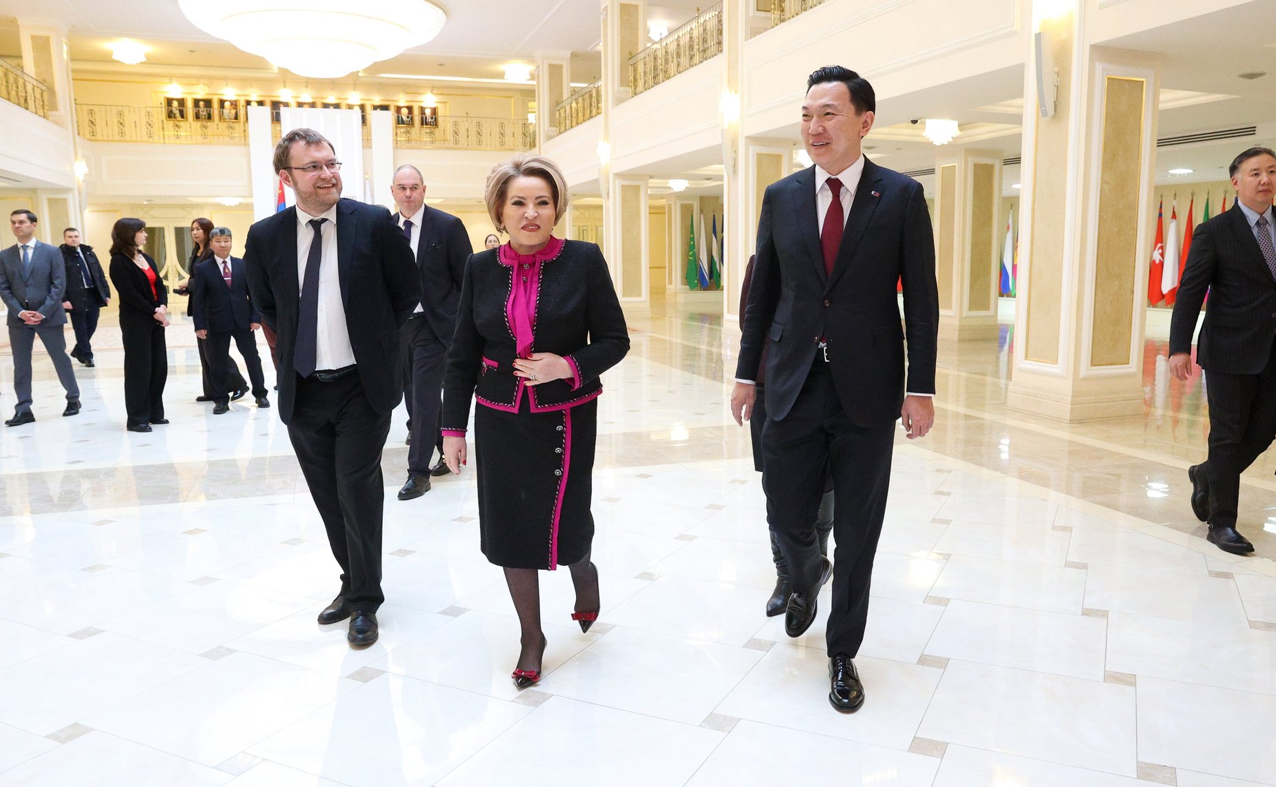 Валентина Матвиенко провела встречу с Председателем Великого Государственного Хурала Монголии Ням-Осорын Учралом