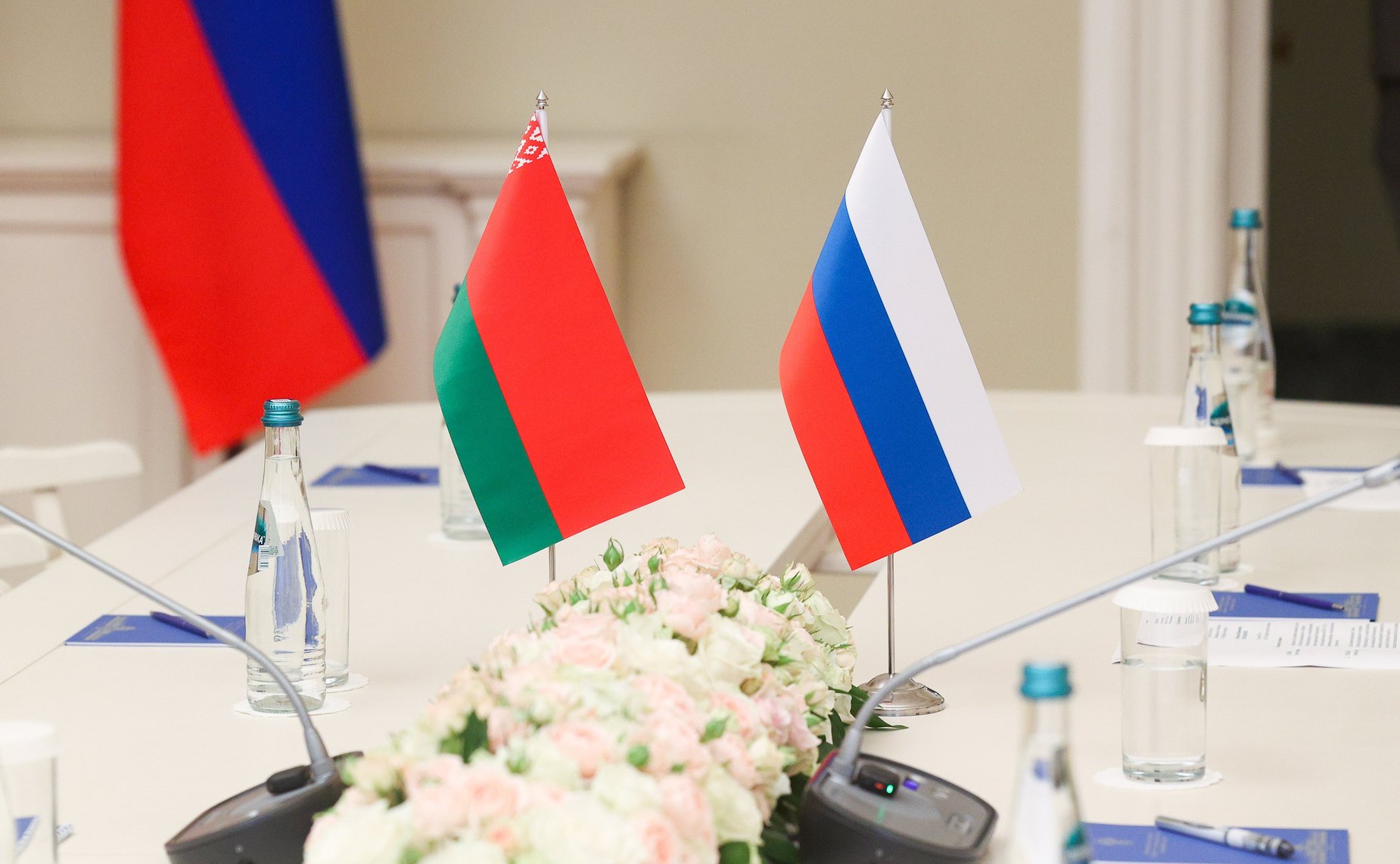 Валентина Матвиенко провела встречу с Председателем Совета Республики Национального собрания Республики Беларусь Натальей Кочановой