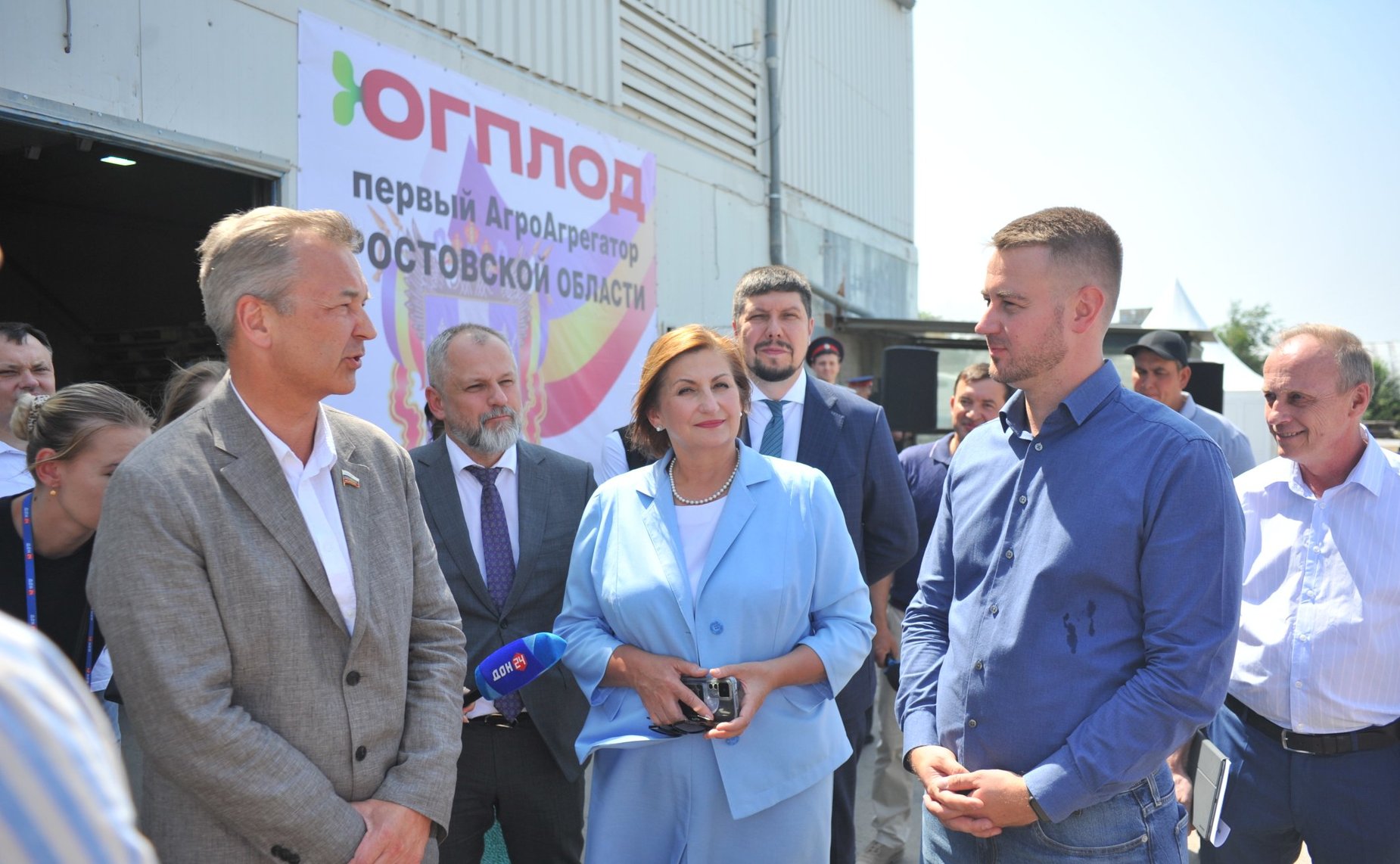 Первый заместитель Председателя Совета Федерации Андрей Яцкин в ходе рабочей поездки в Ростовскую область принял участие в открытии агроагрегатора фермерской продукции