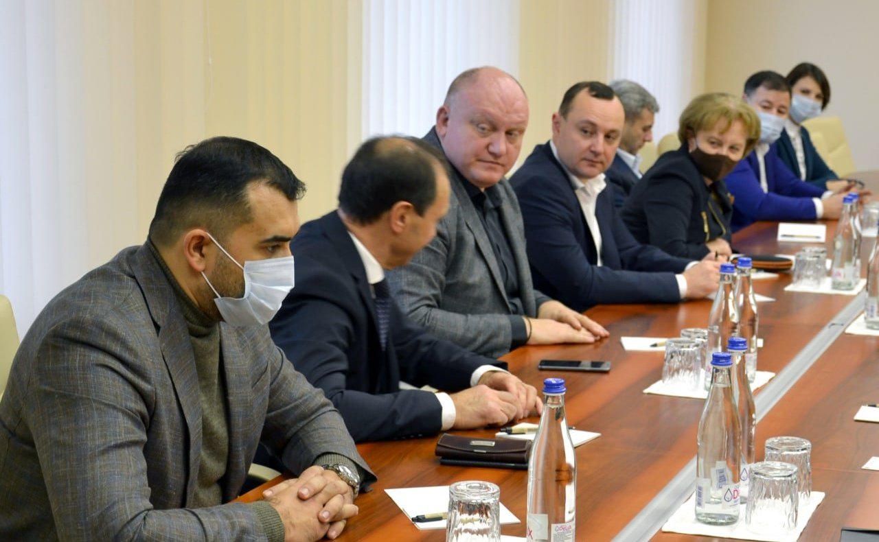 Встречи сенаторов РФ с лидерами ряда фракций Парламента Республики Молдова