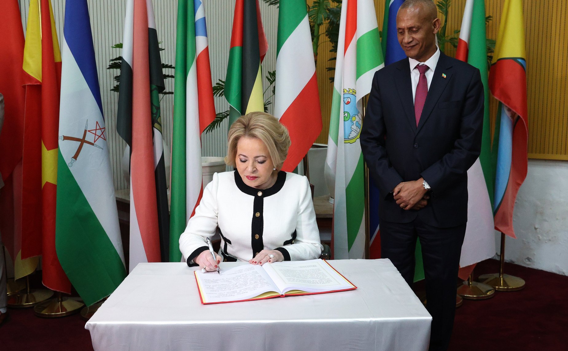 Встреча Председателя Совета Федерации Валентины Матвиенко с Председателем Совета Федерации Федеративной Демократической Республики Эфиопии Агеньеху Тешагером