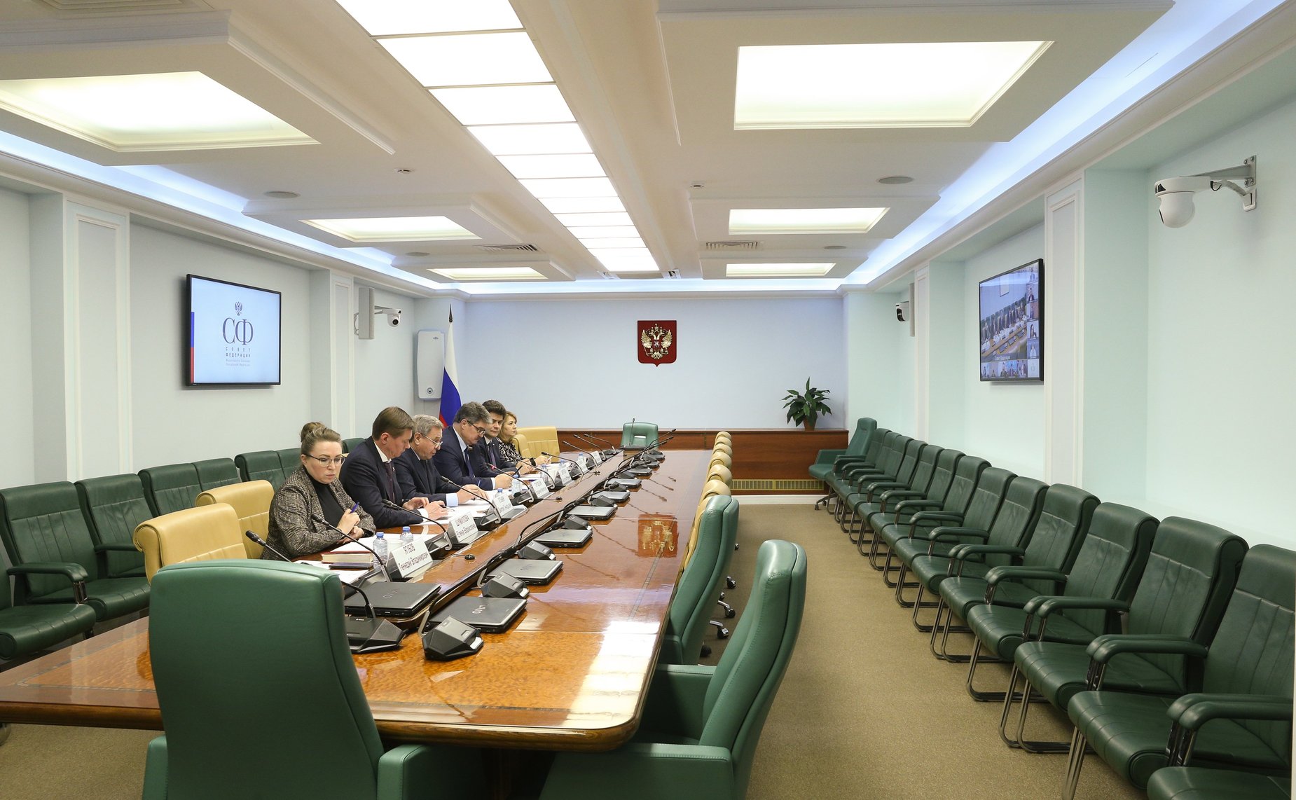 Парламентские слушания Комитета СФ по федеративному устройству, региональной политике, МСУ и делам Севера