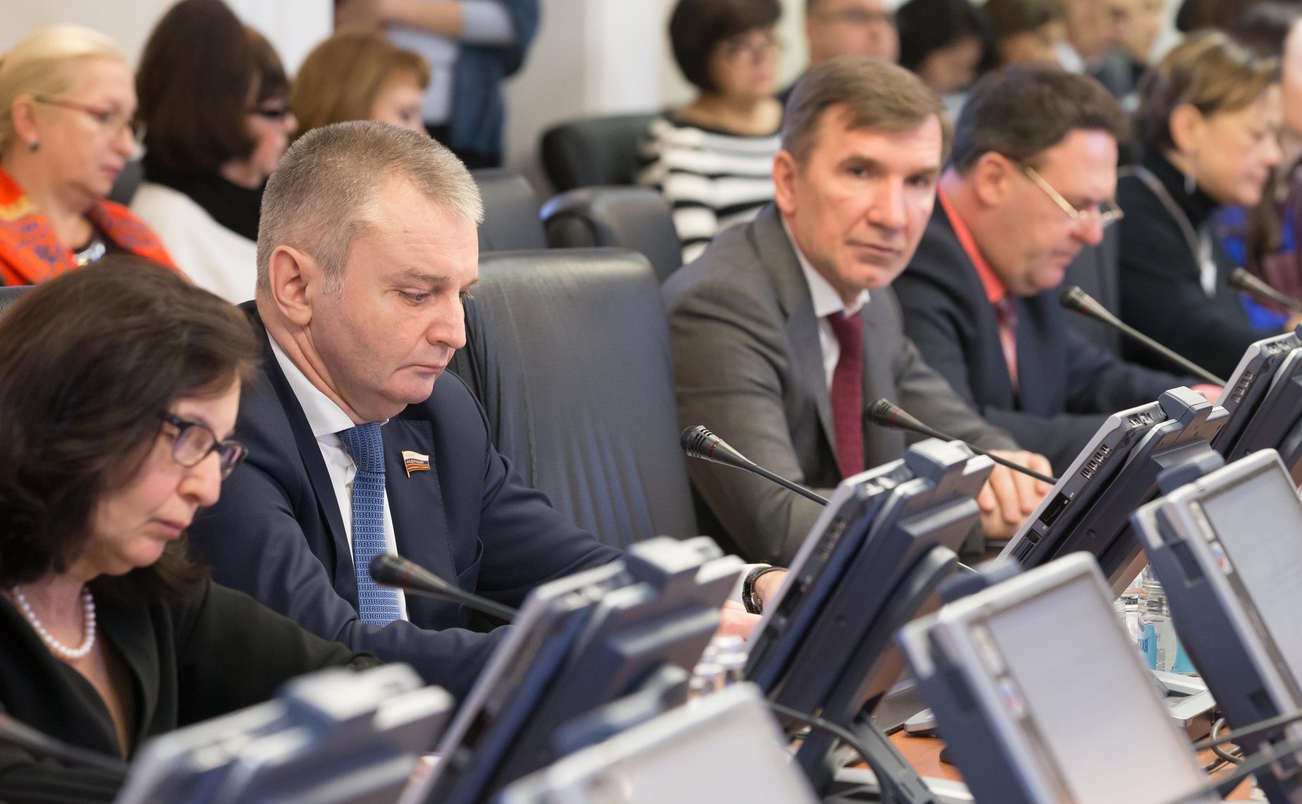 «Круглый стол» в СФ на тему «Благотворительность – духовная потребность и историческая традиция российского общества»