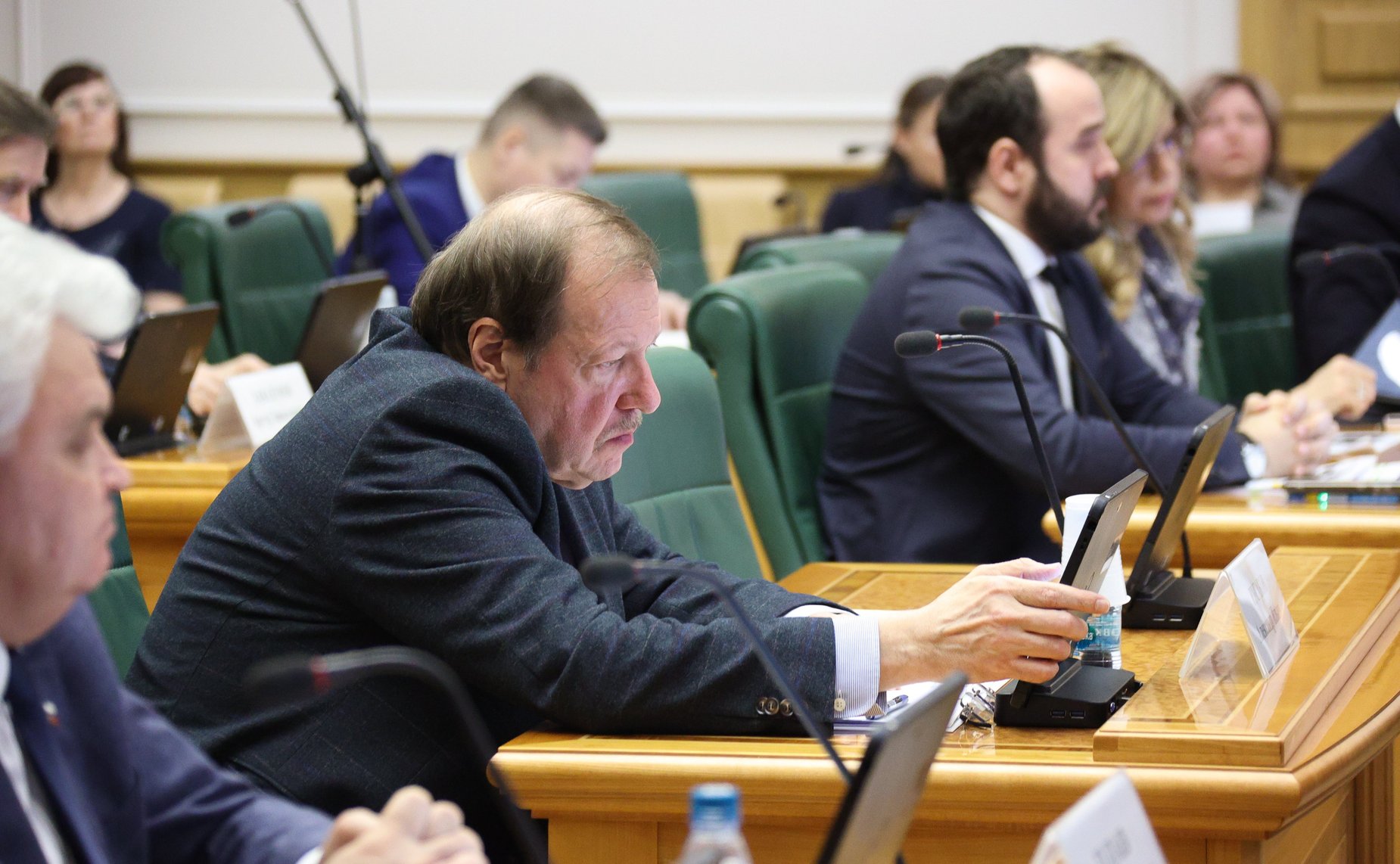 Александр Русаков