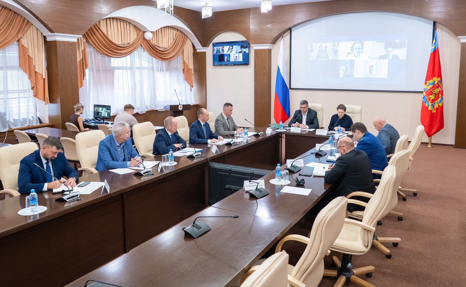 Сенаторы и эксперты обсудили развитие во Владимирской области системы обращения с твердыми коммунальными отходами