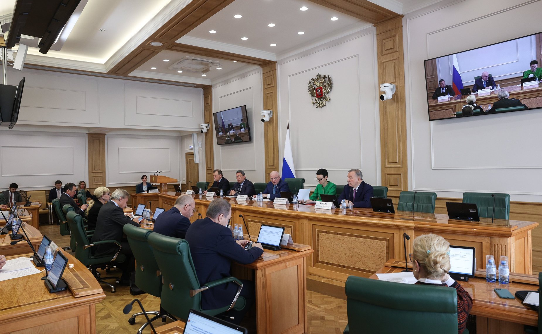 Заседание Комитета СФ по конституционному законодательству и государственному строительству