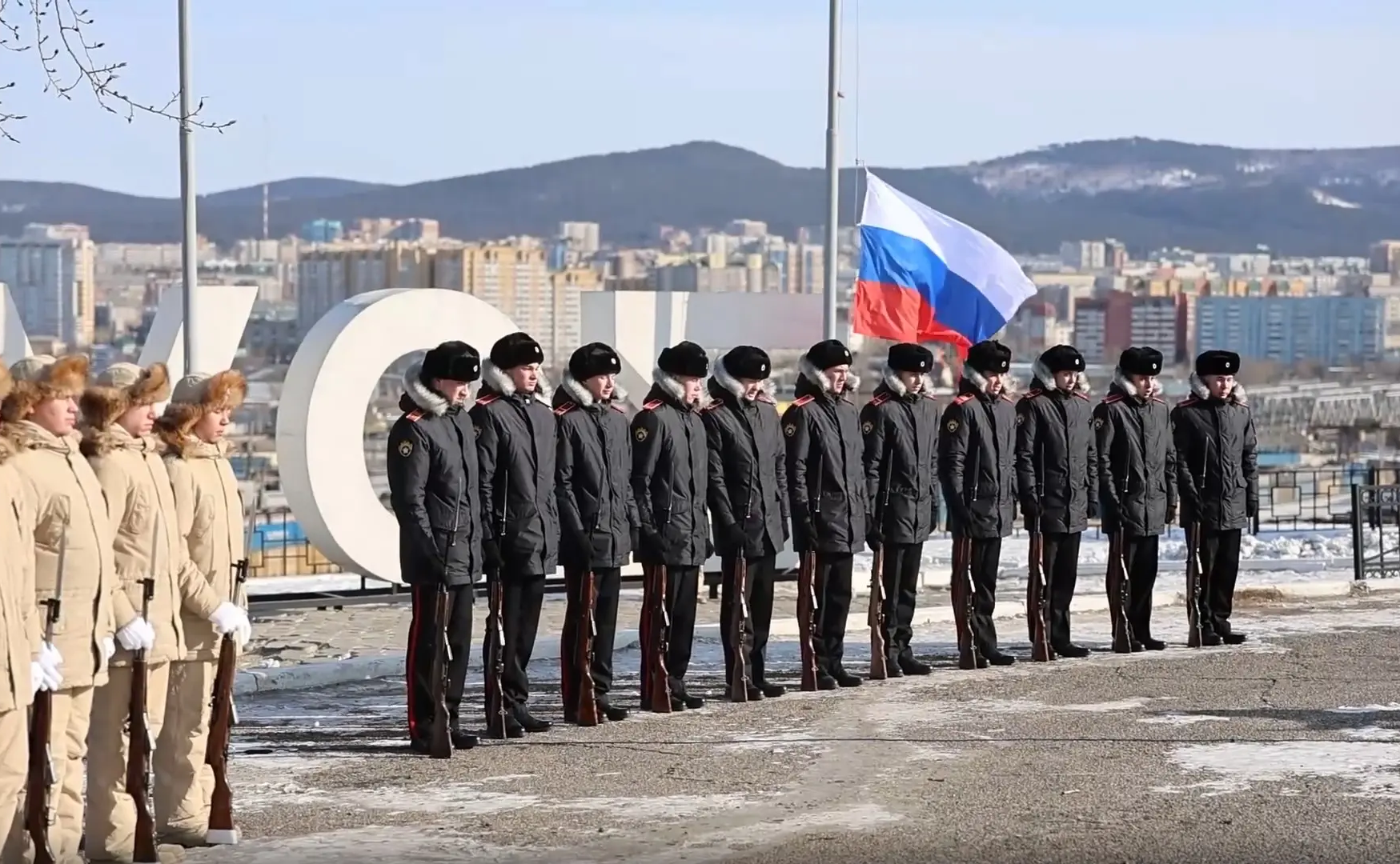 Баир Жамсуев в ходе работы в регионе провел ряд встреч, посвященных социально-экономическому развитию края и поддержке участников СВО