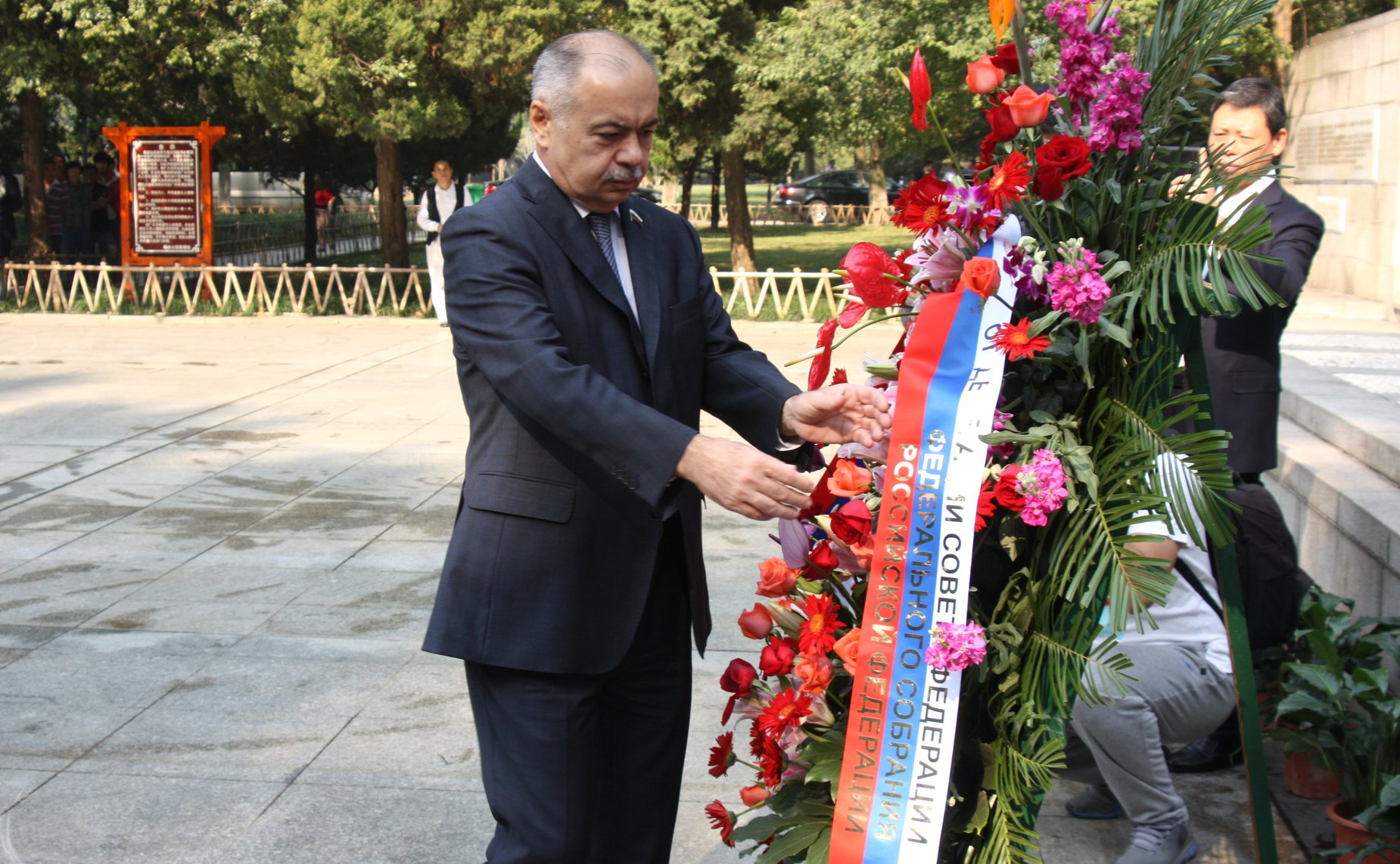 И. Умаханов Делегация Совета Федерации с визитом в КНР