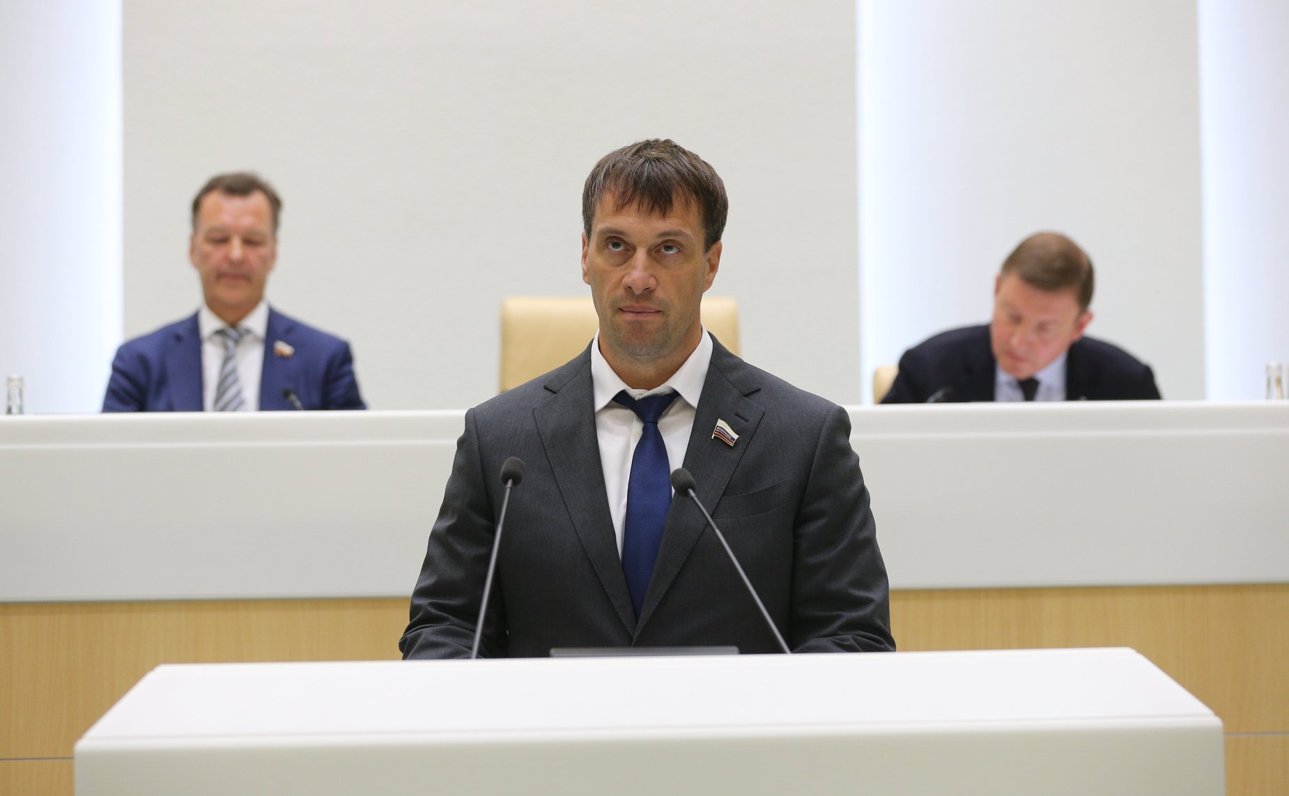 Эдуард Исаков