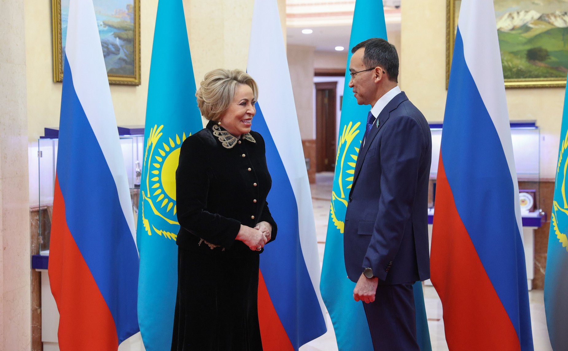 Валентина Матвиенко встретилась с Председателем Сената Парламента Республики Казахстан Мауленом Ашимбаевым
