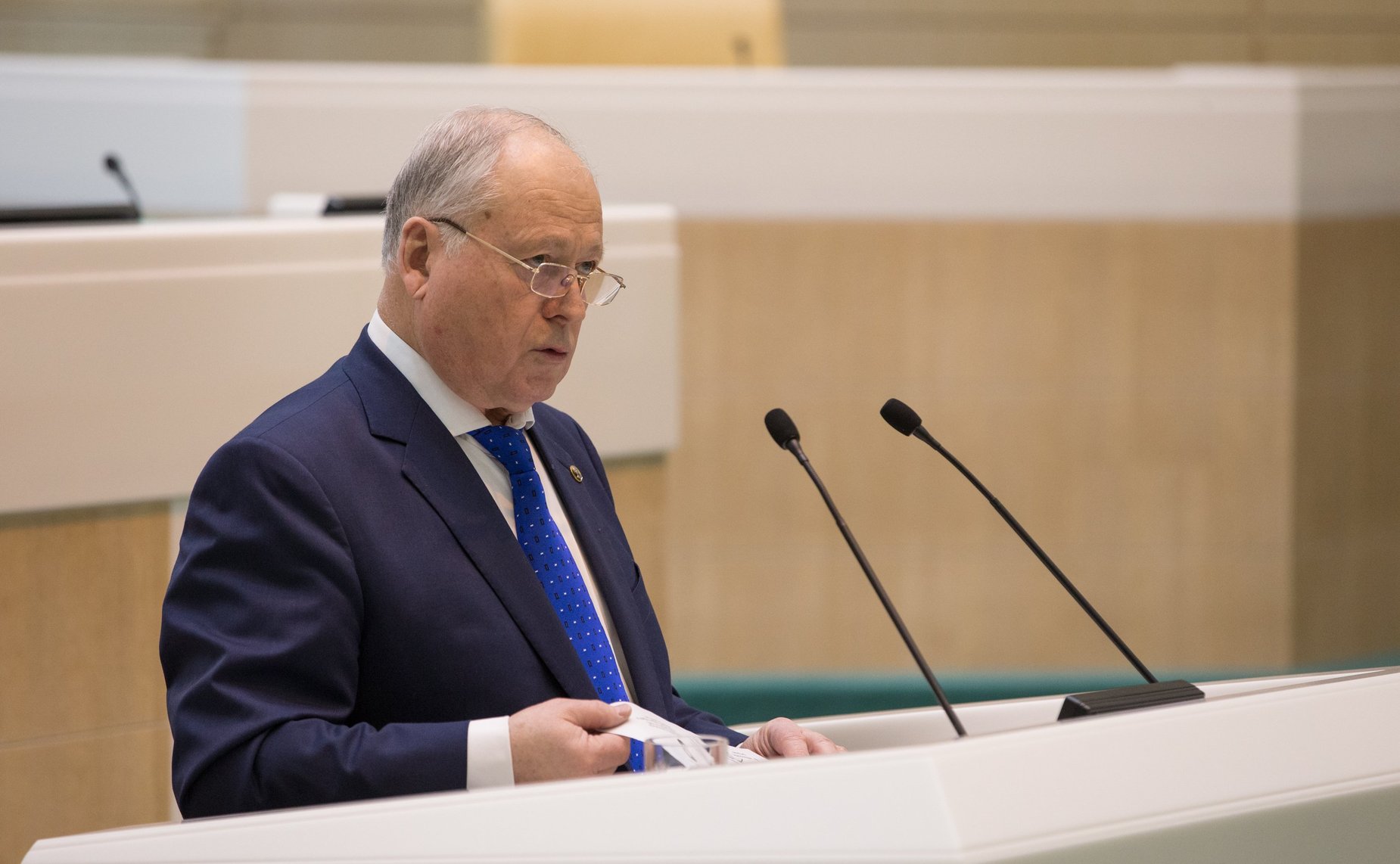 Академик РАН А. Разумов