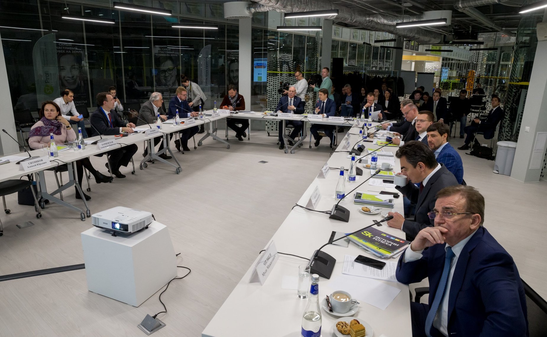 Выездное заседание Комитета СФ по экономической политике в инновационном центре «Сколково» на тему «Ознакомление с итогами работы некоммерческой организации «Фонд развития Центра разработки и коммерциализации новых технологий»