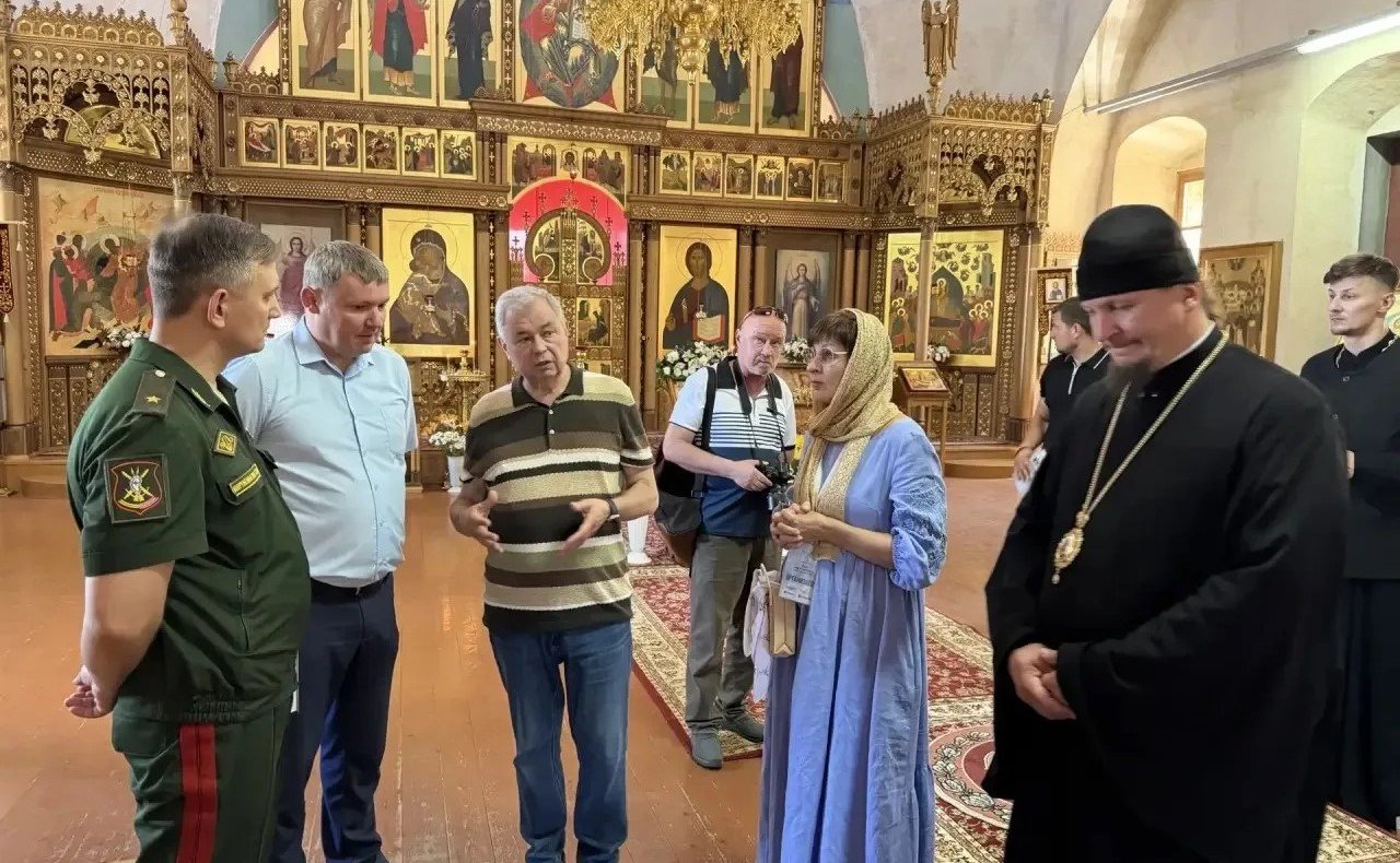 Анатолий Артамонов обсудил развитие туристического потенциала Козельска