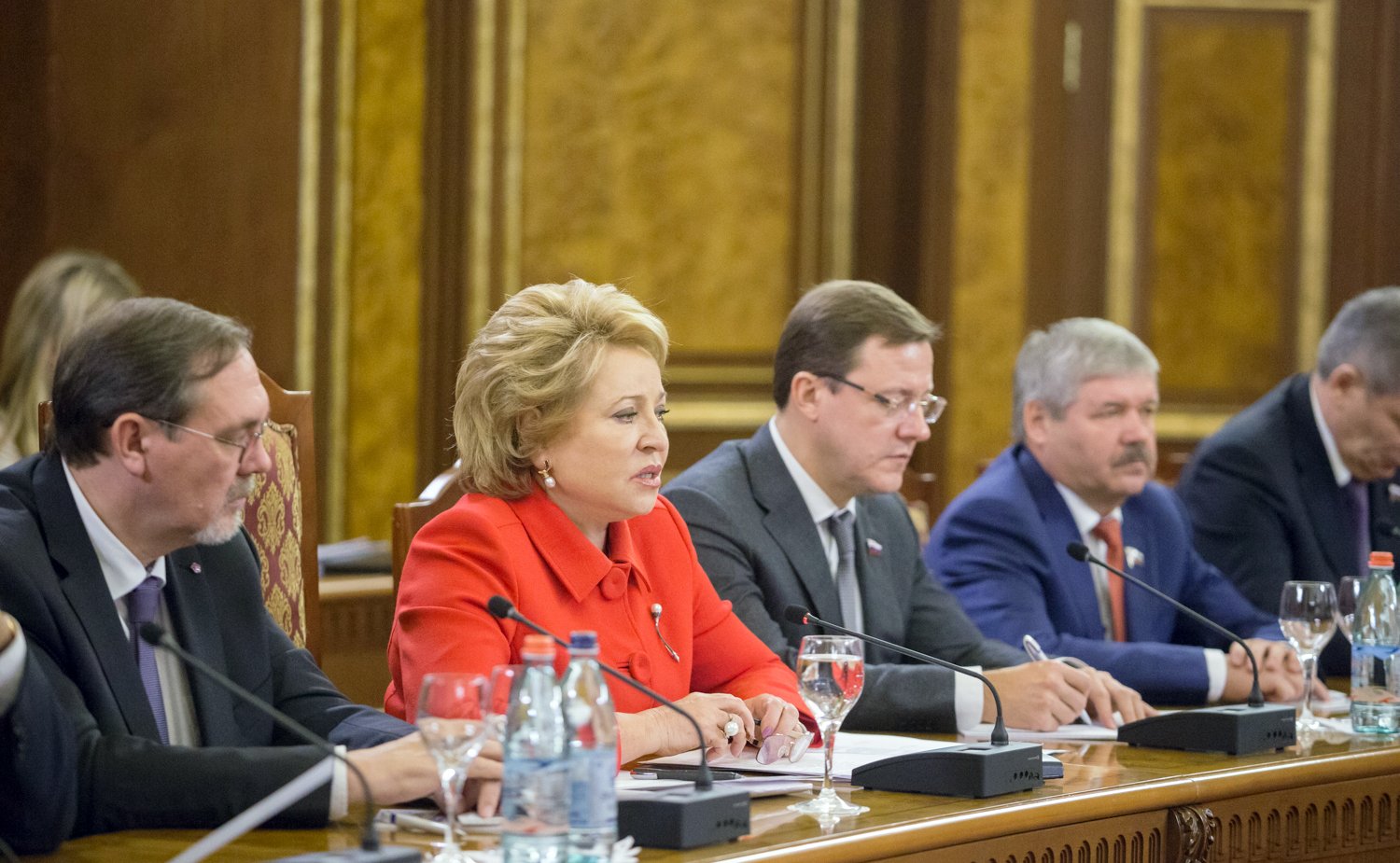 Председатель СФ В. Матвиенко встретилась с Премьер-министром Армении О. Абраамяном