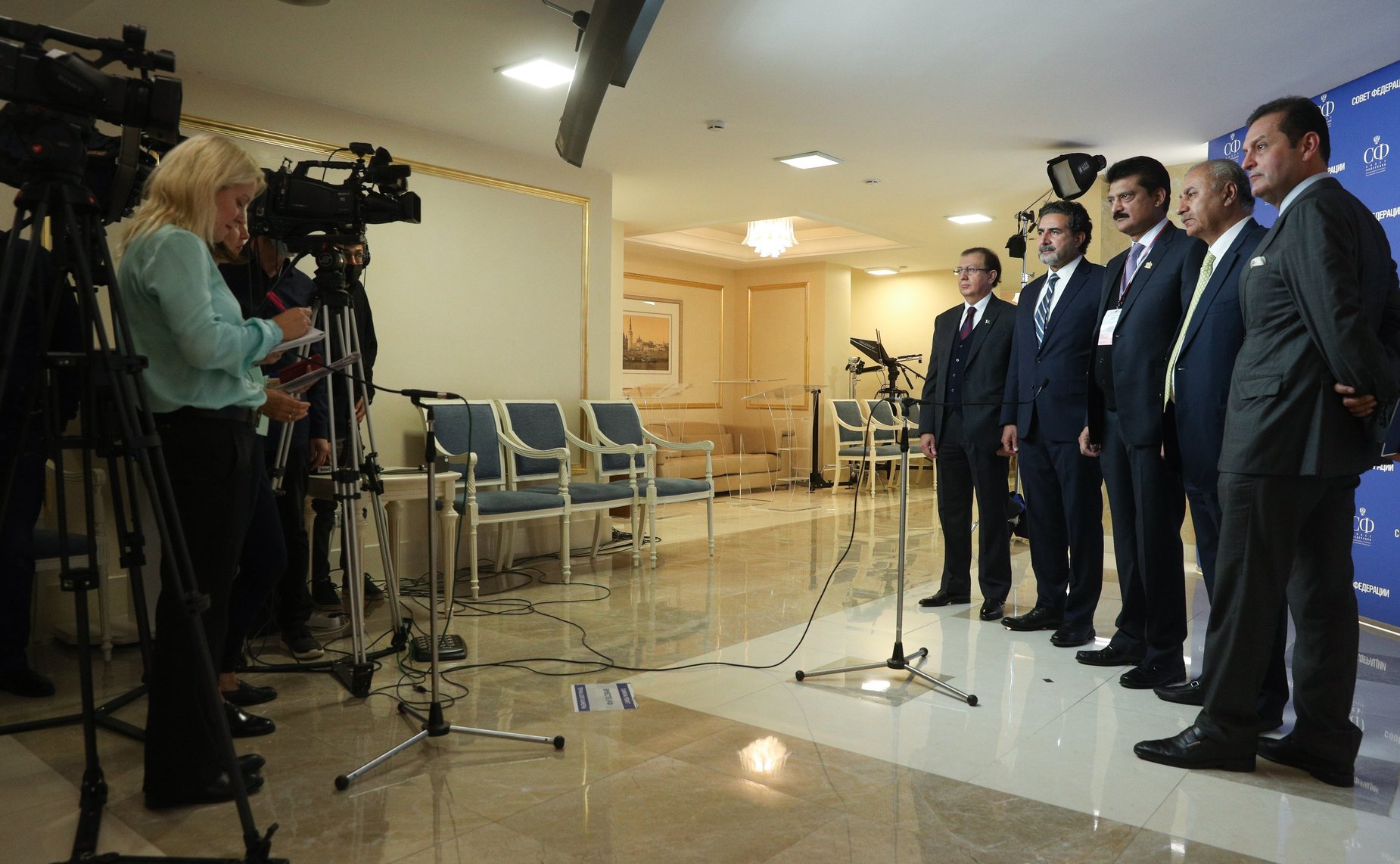 Встреча председателя Комитета СФ по международным делам Григория Карасина с лидером фракции «Движение за справедливость» в Сенате Исламской Республики Пакистан