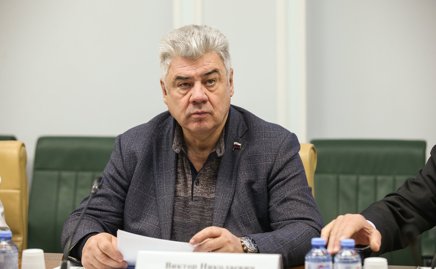 Виктор Бондарев