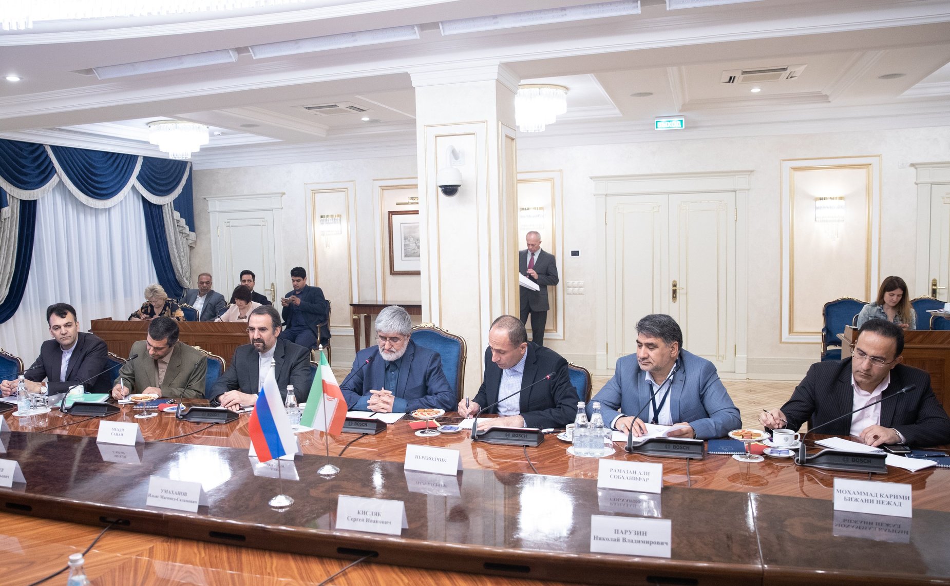 Встреча И. Умаханова с первым заместителем Председателя Собрания исламского совета Исламской Республики Иран Али Мотахари