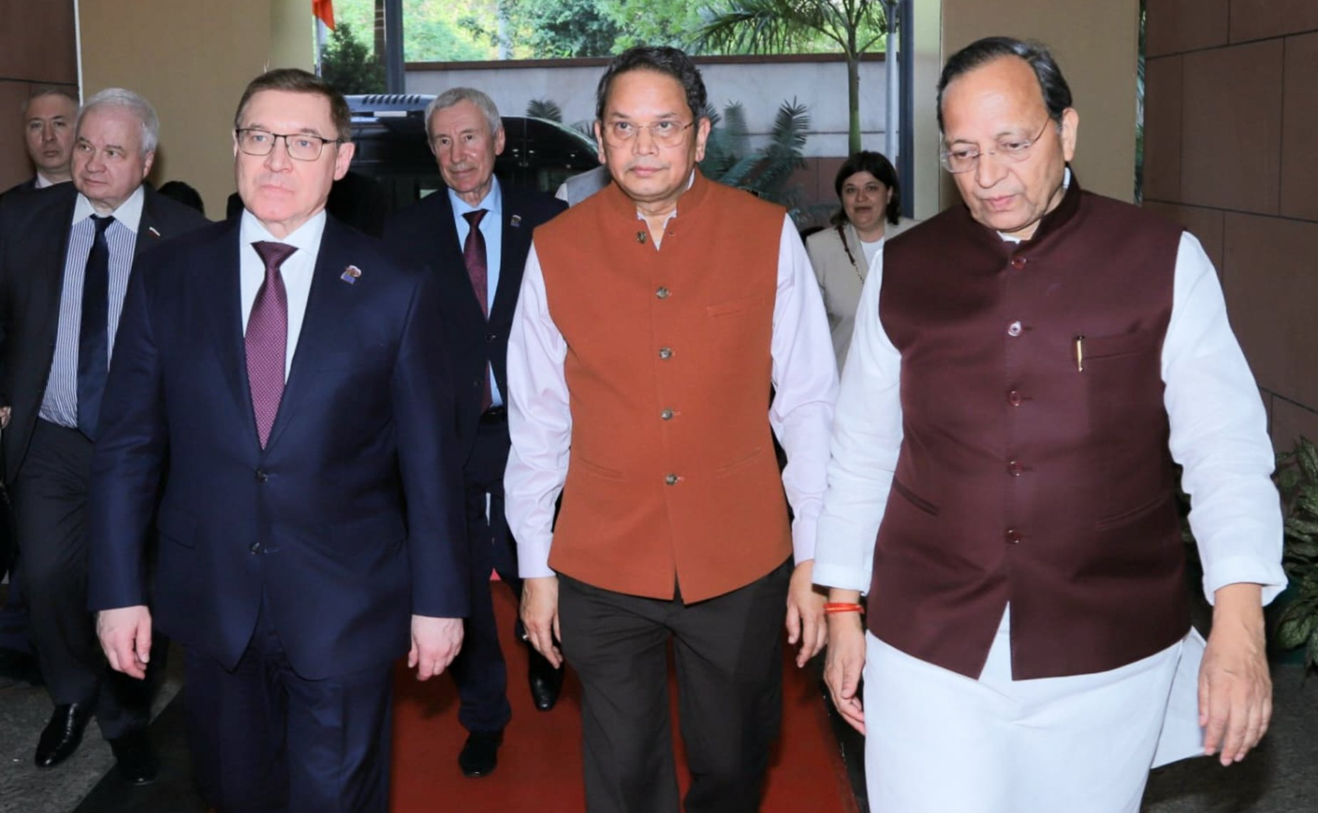 Первый заместитель Председателя Совета Федерации Владимир Якушев в рамках рабочего визита в Республику Индия провел ряд двусторонних встреч