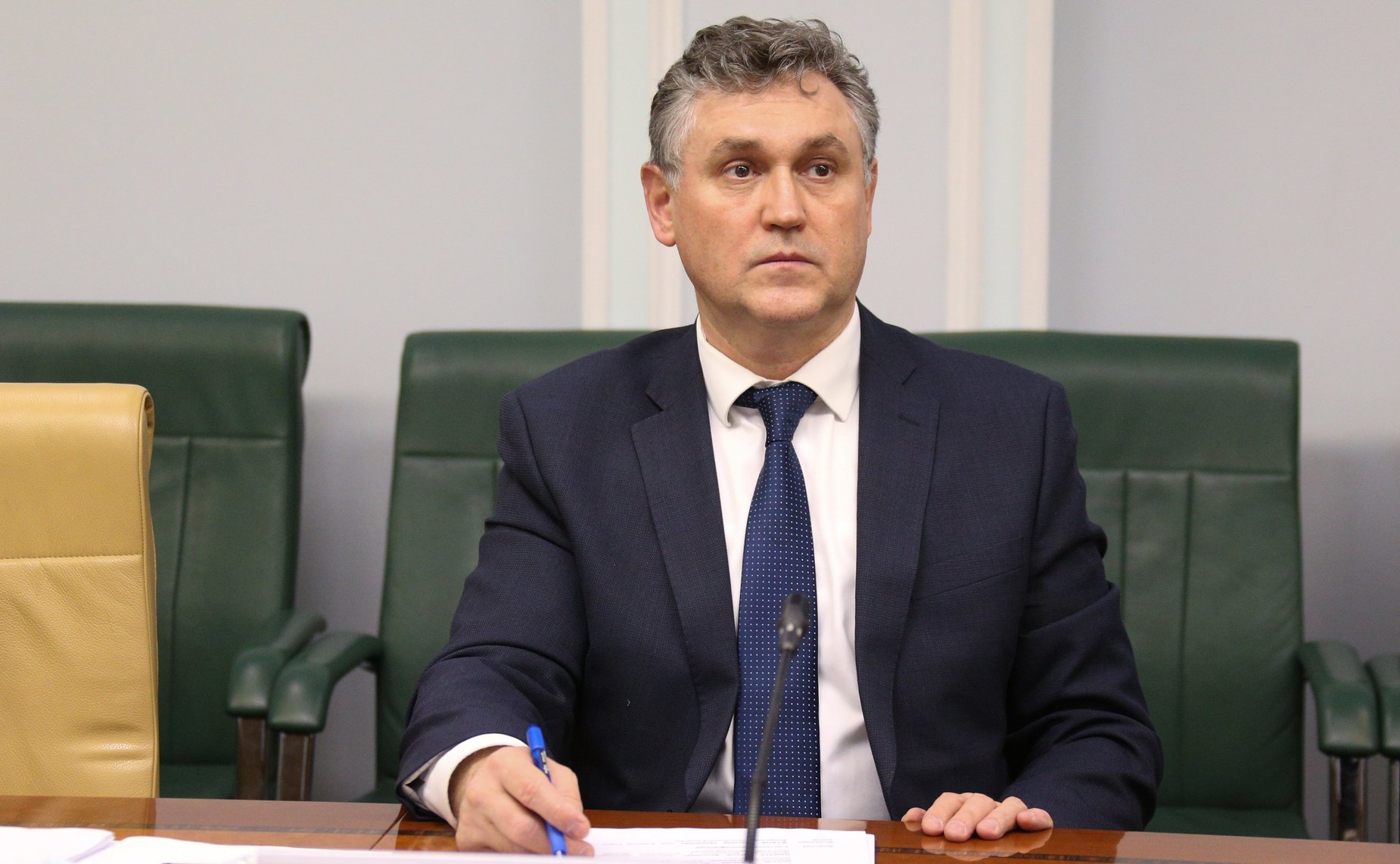 «Круглый стол» на тему «Законодательное обеспечение работы предприятий минерально-сырьевого комплекса в условиях экономических угроз»