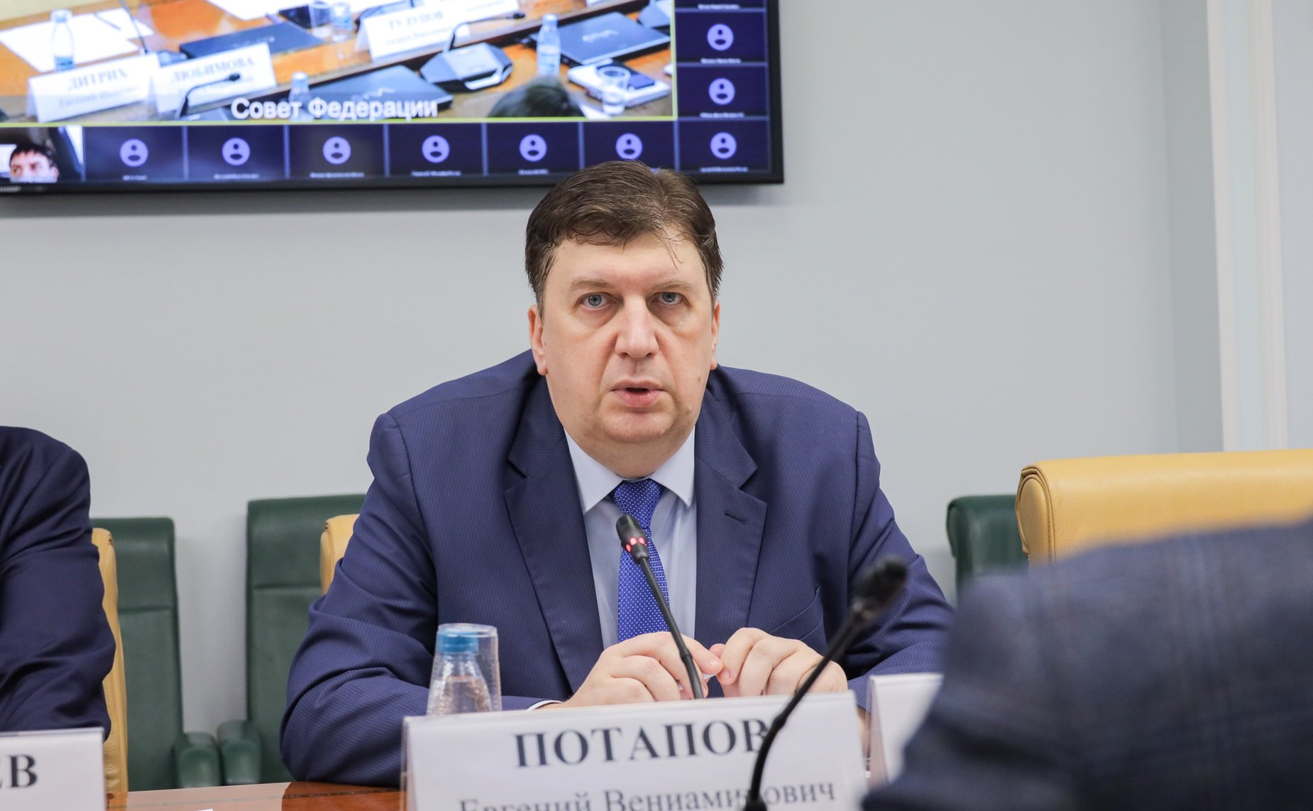 Круглый стол Комитета СФ по экономической политике на тему «Автономные транспортные средства: от испытаний к интеграции в правовое поле РФ»