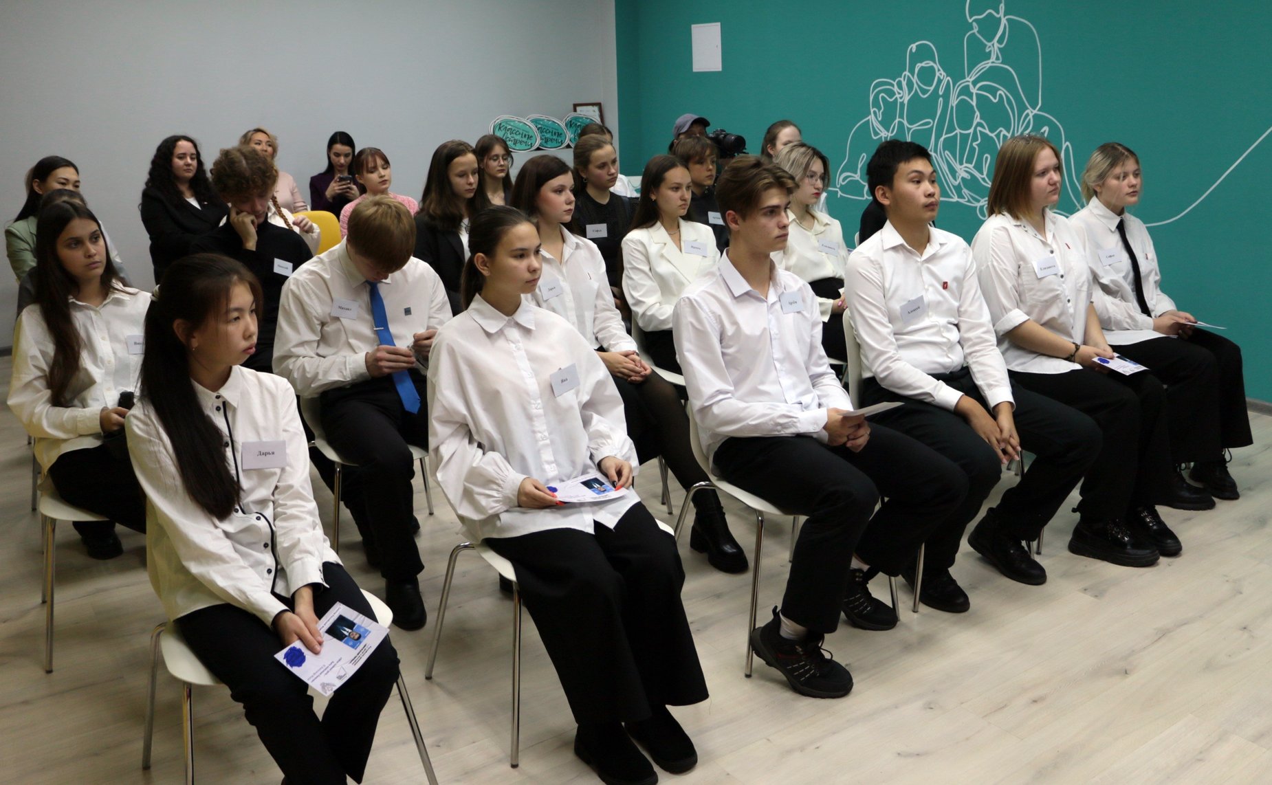 Александр Жуков встретился с активом «Движения первых» в Абакане