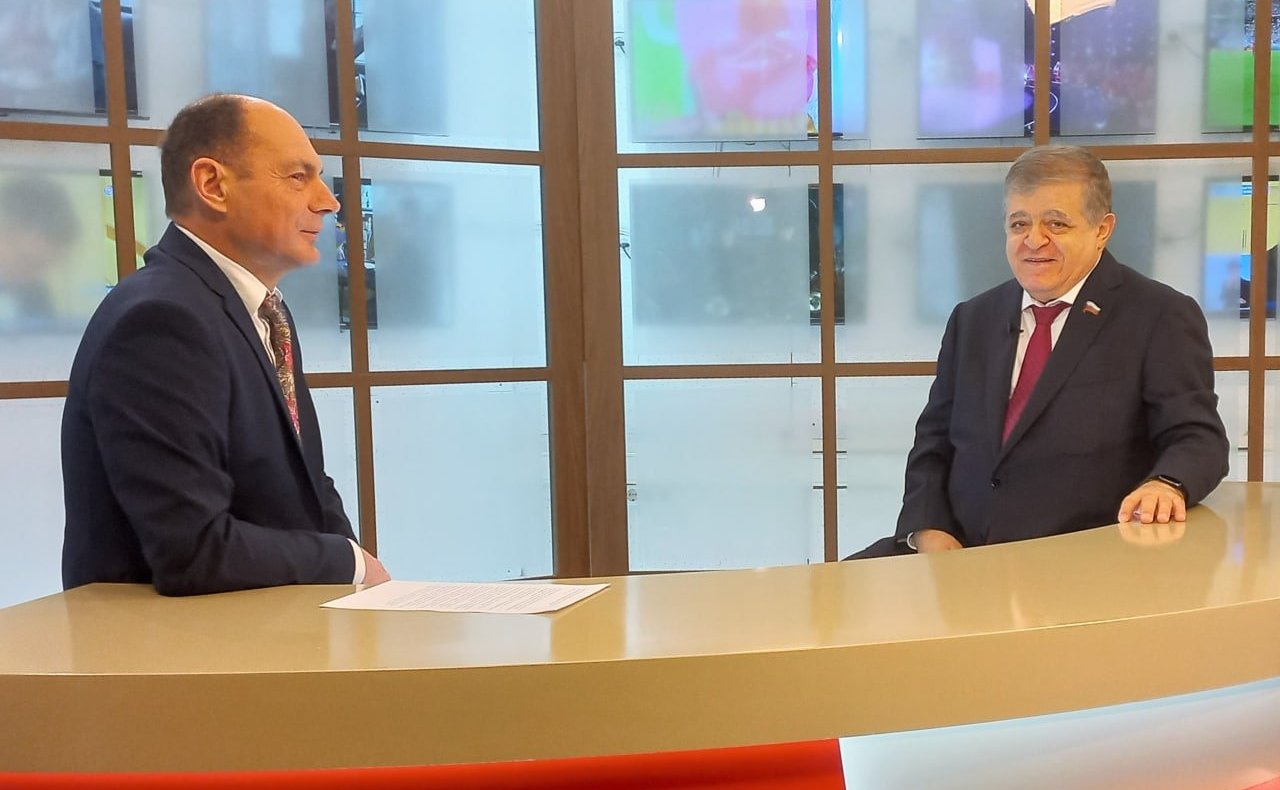 В ходе работы в регионе Владимир Джабаров провел встречу с губернатором и председателем Законодательного собрания Еврейской автономной области