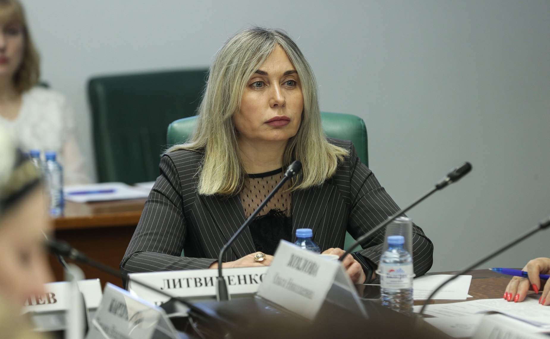 «Круглый стол» Комитета по конституционному законодательству и 
государственному строительству