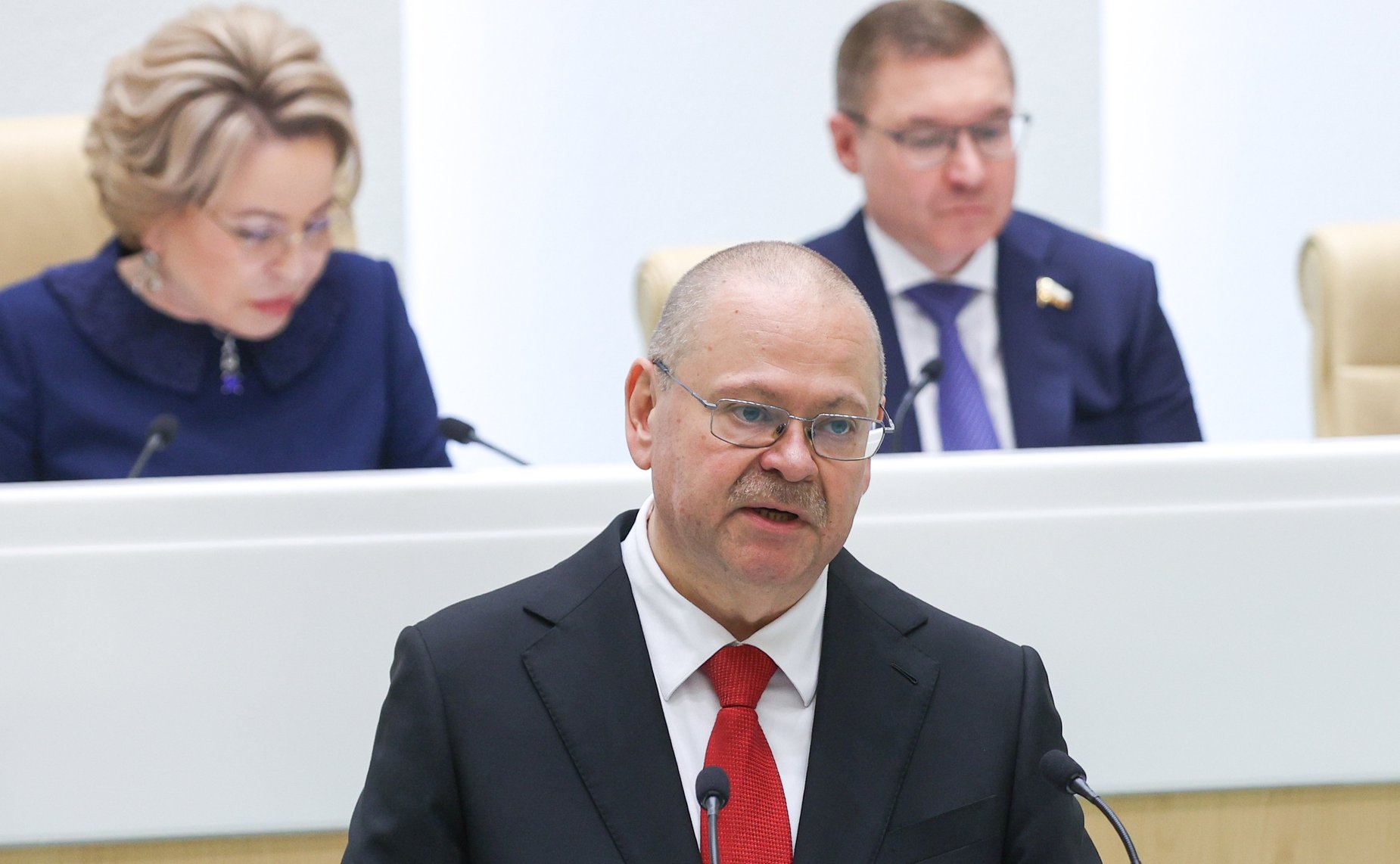 Губернатор Пензенской области Олег Мельниченко