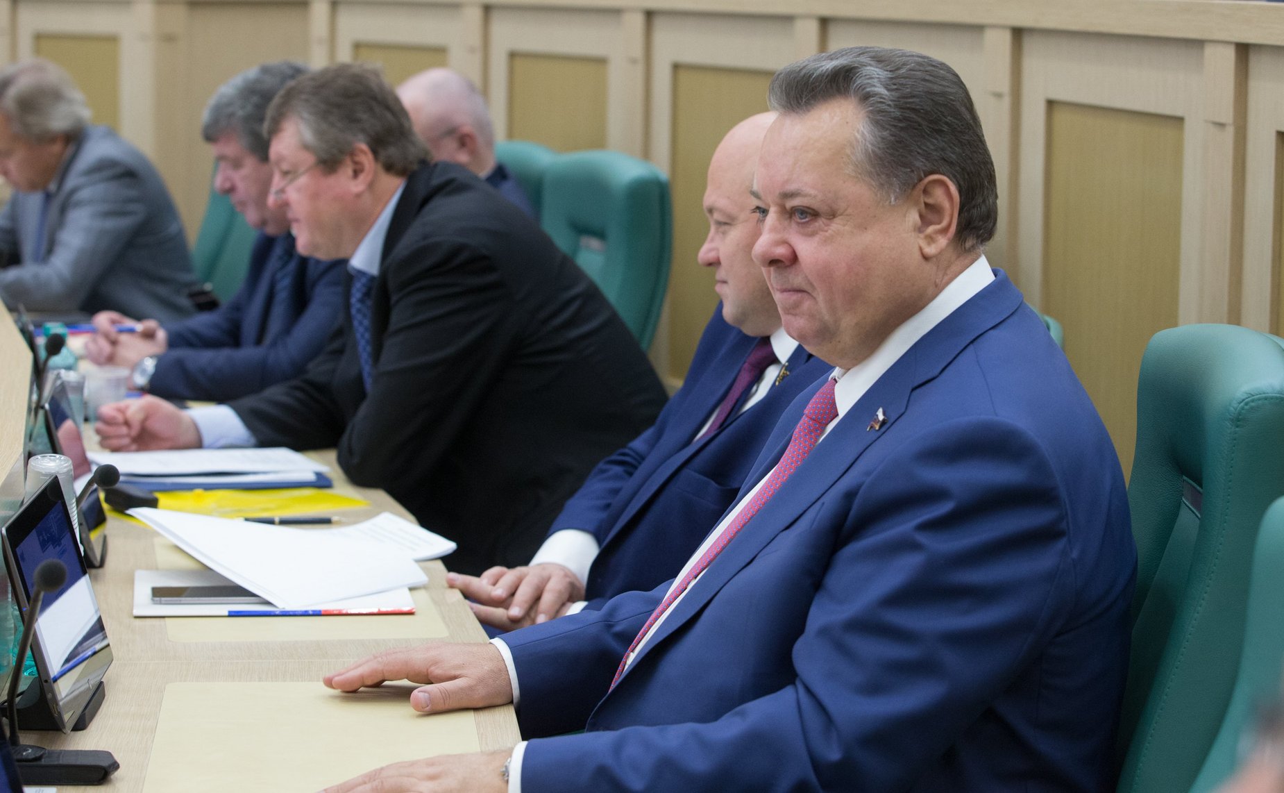 Б. Невзоров