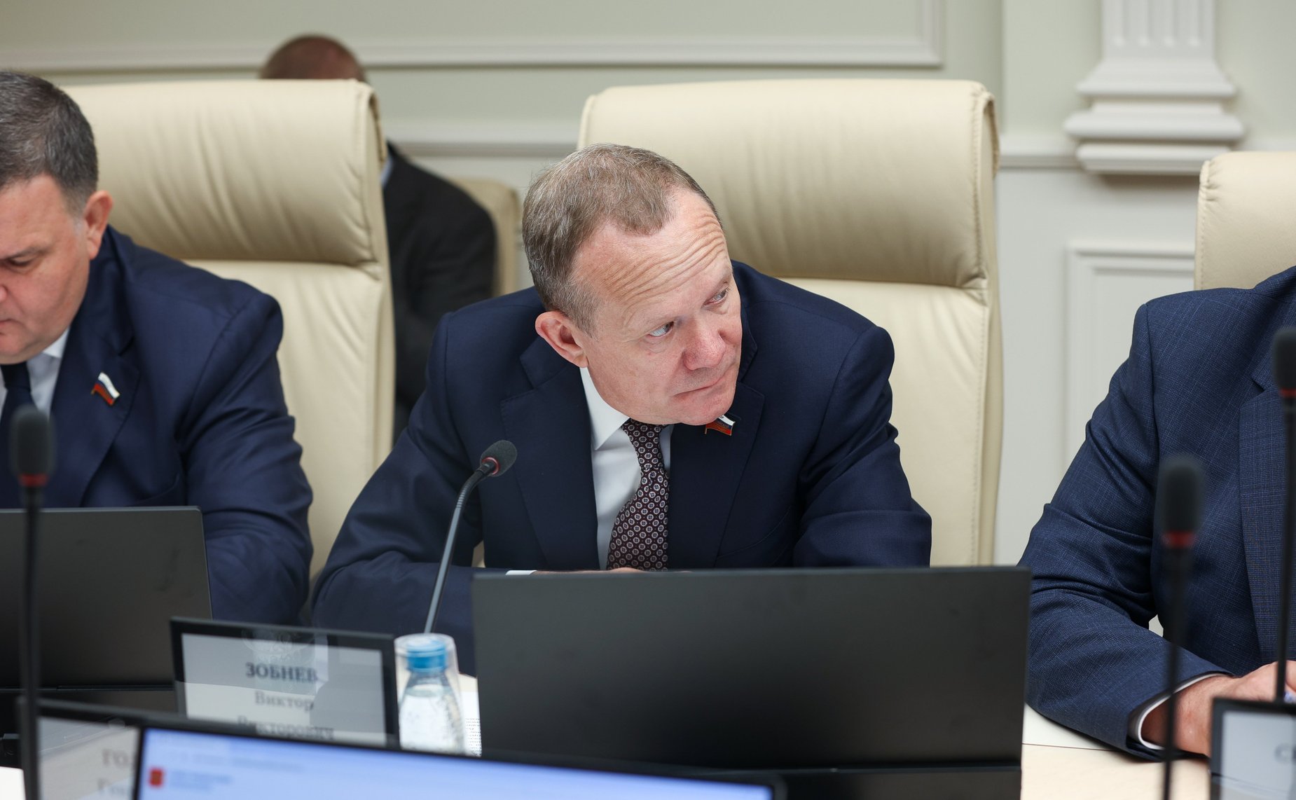 Виктор Зобнев