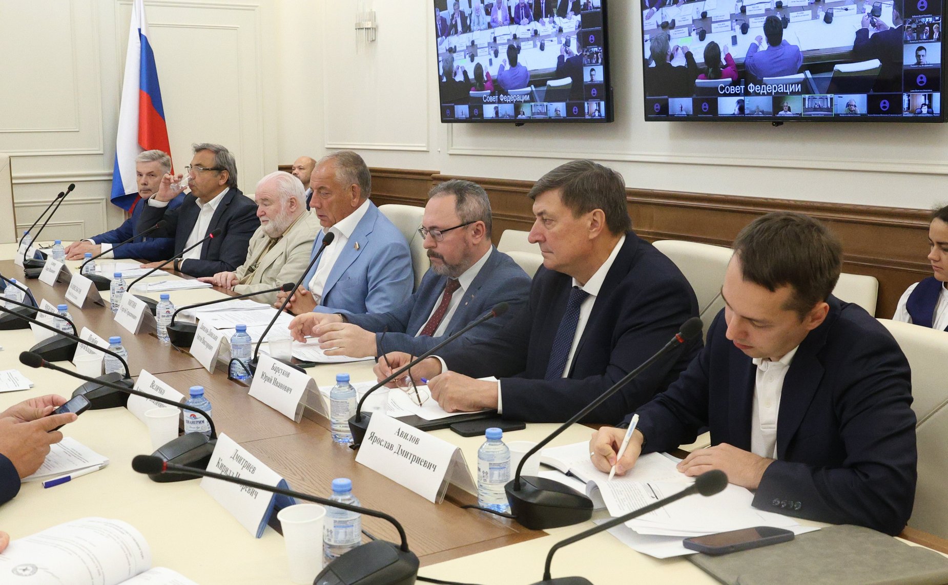 Заседание рабочей группы Комитета СФ по аграрно-продовольственной политике и природопользованию по законодательному обеспечению отечественного производства лекарственных средств ветеринарного применения, кормов и кормовых добавок