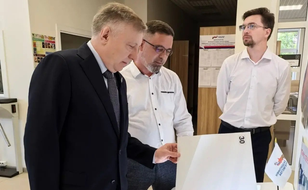 Александр Варфоломеев посетил филиал Государственного фонда «Защитники Отечества» по Республике Бурятия